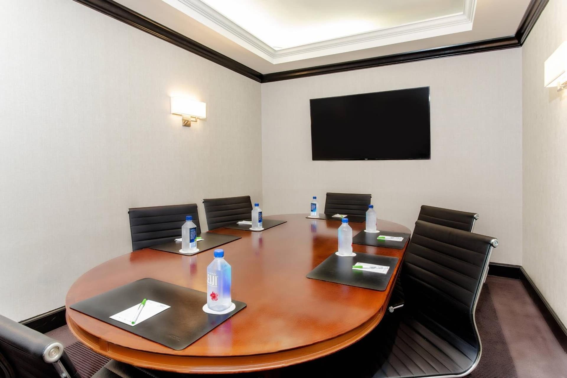 Courtyard by Marriott New York JFK Airport gallery photo in Queens, NY — image 23
