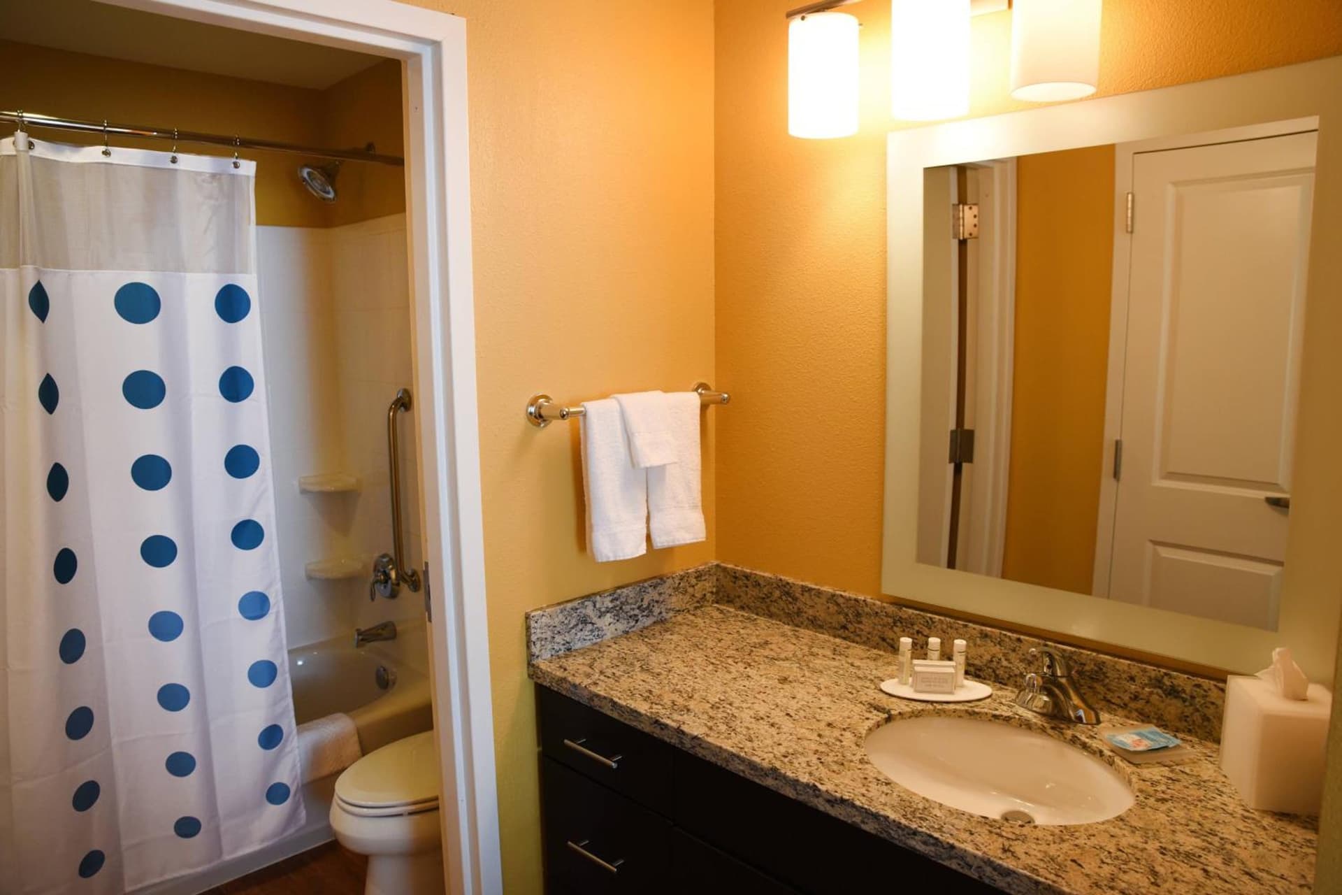 TownePlace Suites by Marriott Lawrence Downtown gallery photo in Lawrence, KS — image 6