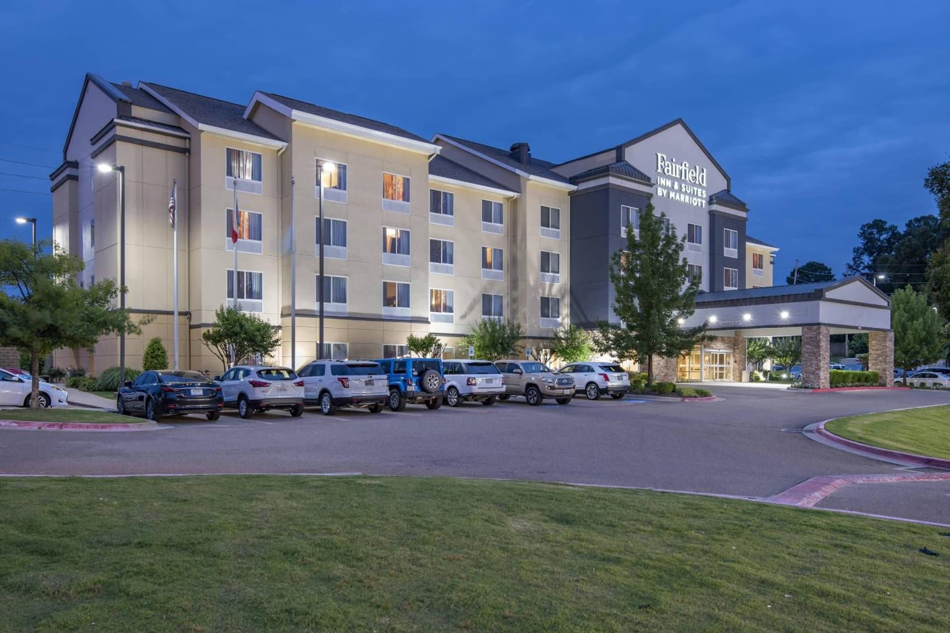 Fairfield Inn & Suites by Marriott Texarkana featured exterior or lobby in Texarkana - Texas, TX — similar hotel