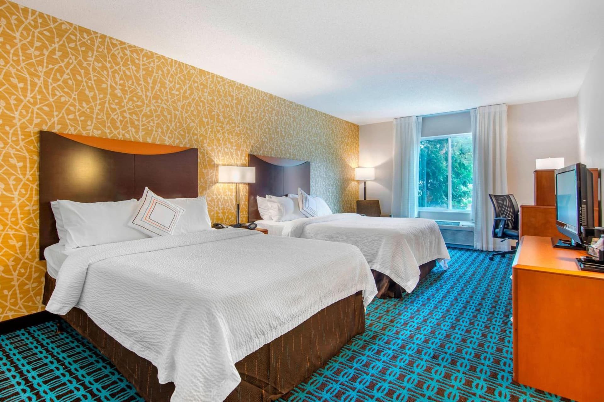 Fairfield Inn & Suites Hooksett interior in Manchester, NH — gallery photo 2