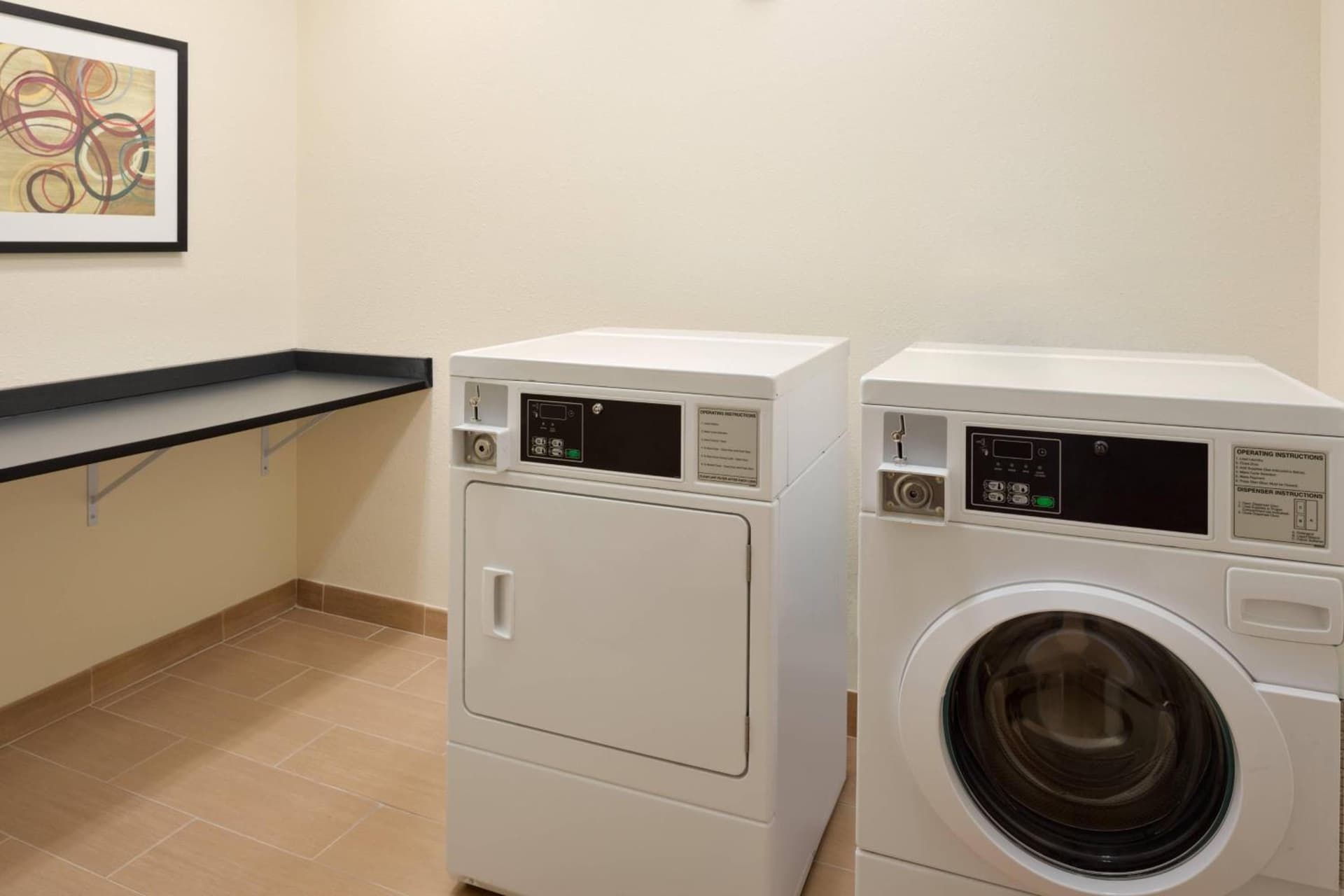 Fairfield Inn & Suites Youngstown Boardman Poland interior in Poland, OH — gallery photo 2
