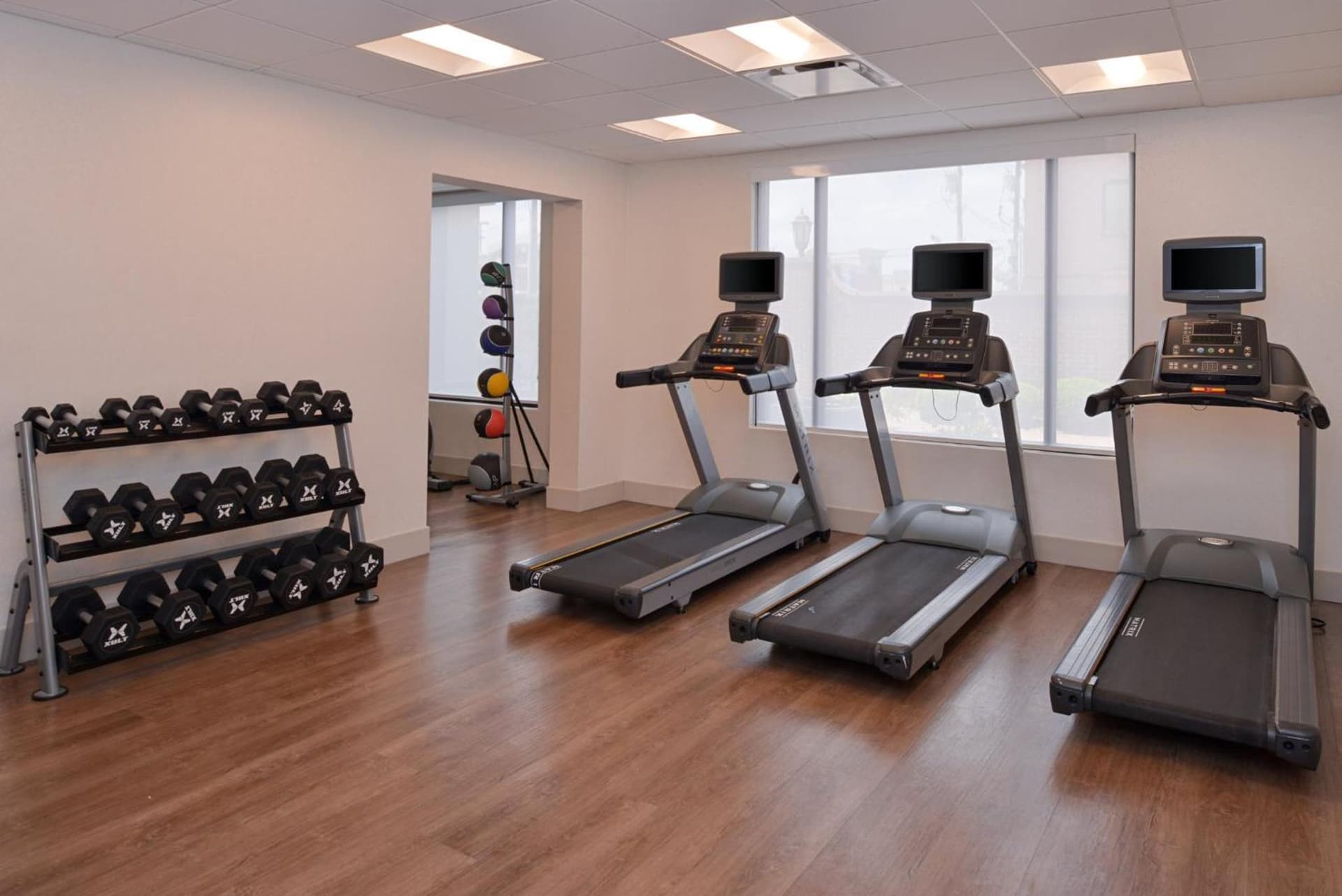 Holiday Inn Express & Suites Indianapolis Dtn-Conv Ctr Area by IHG gallery photo in Indianapolis, IN — image 23