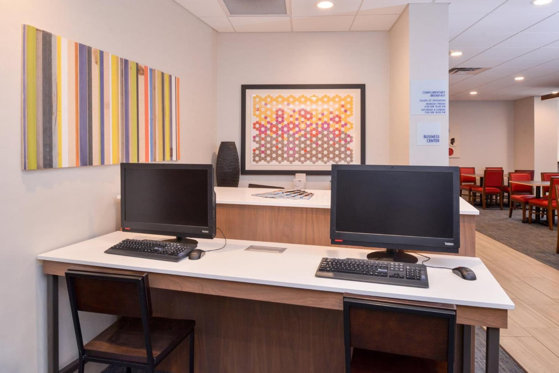 Holiday Inn Express & Suites Indianapolis Dtn-Conv Ctr Area by IHG gallery photo in Indianapolis, IN — image 38