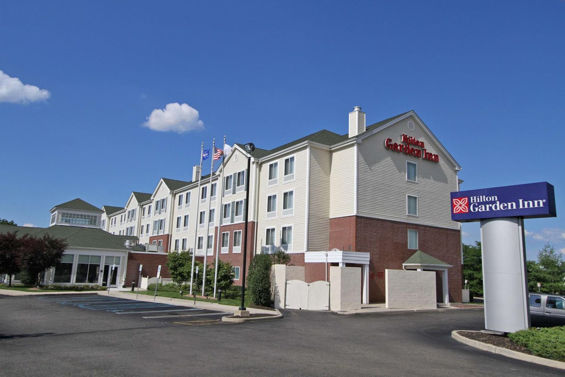 Hilton Garden Inn Westbury featured exterior or lobby in Westbury, NY — similar hotel