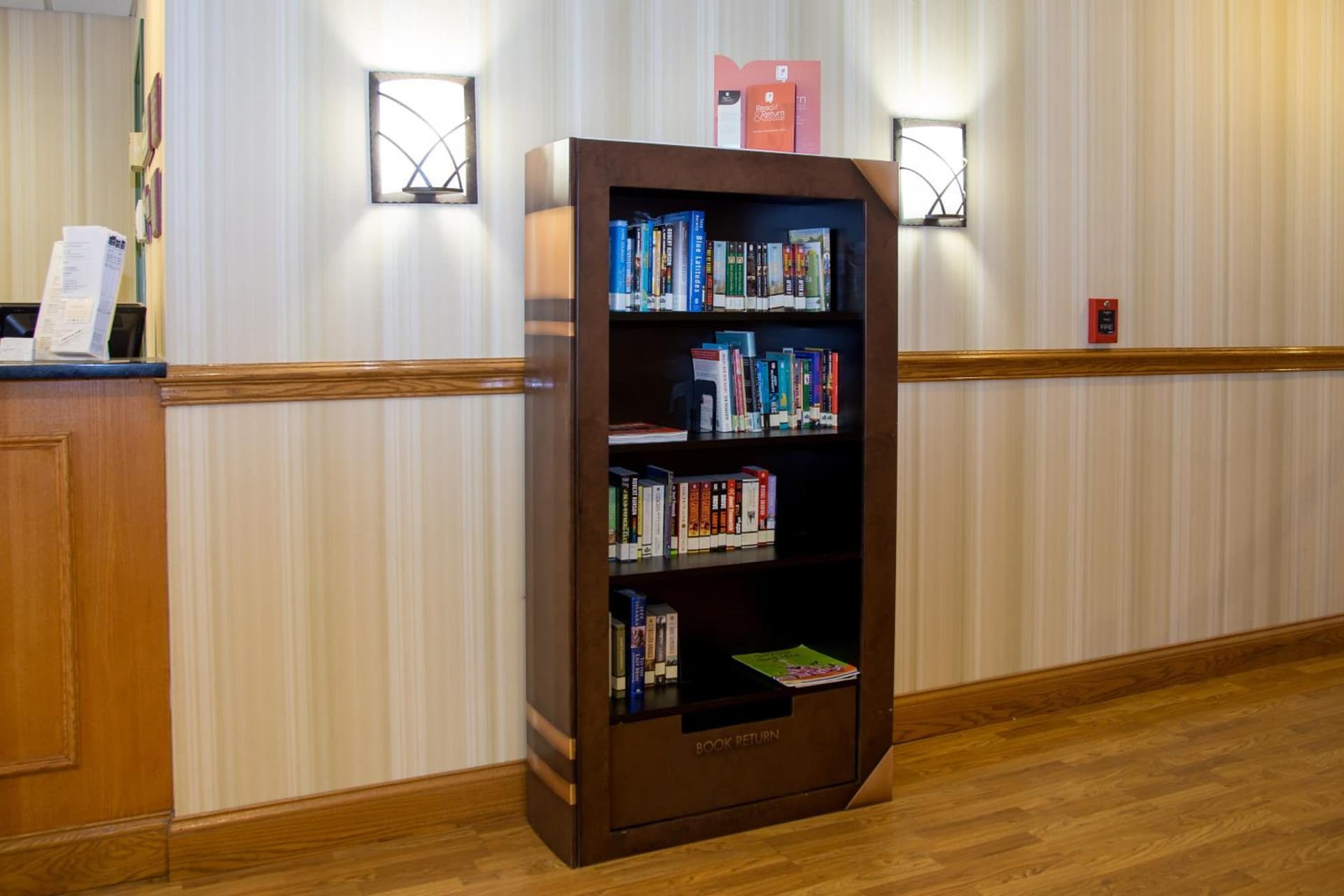 Country Inn & Suites by Radisson, Macedonia, OH gallery photo in Macedonia, OH — image 12