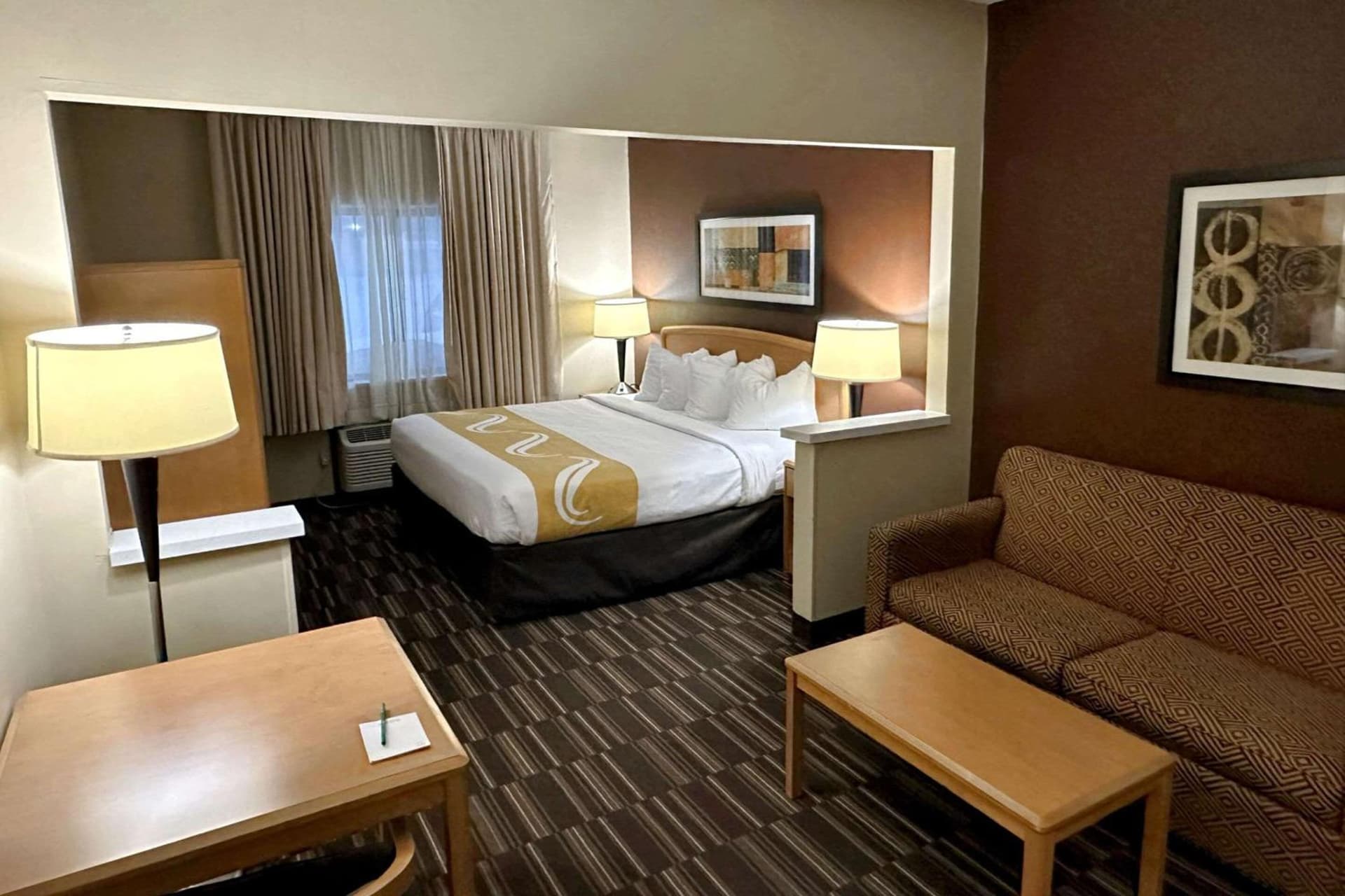Quality Suites Near West Acres gallery photo in Fargo, ND — image 18