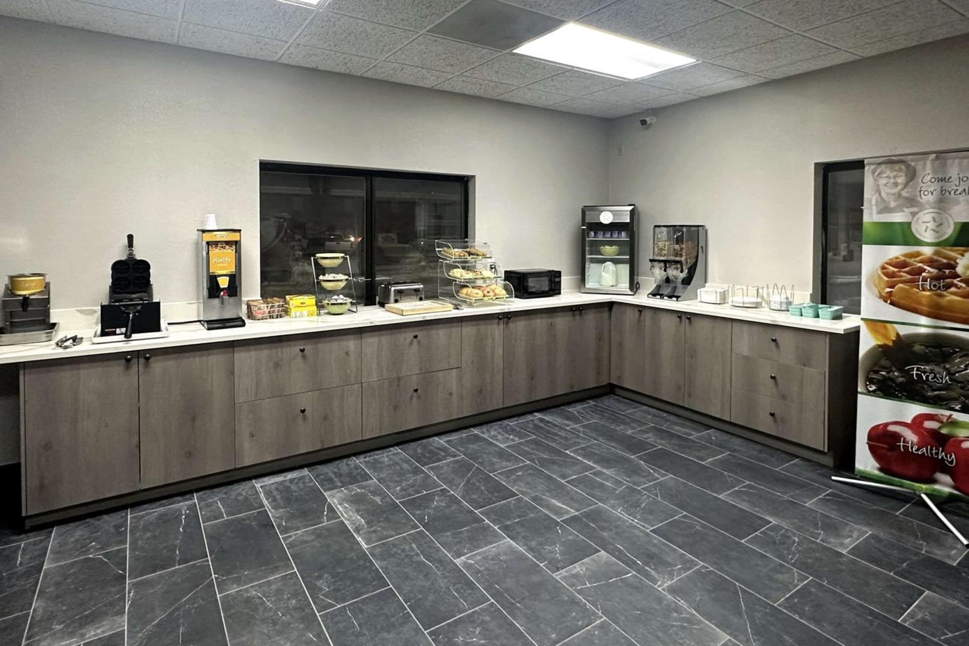 Quality Suites Near West Acres gallery photo in Fargo, ND — image 30