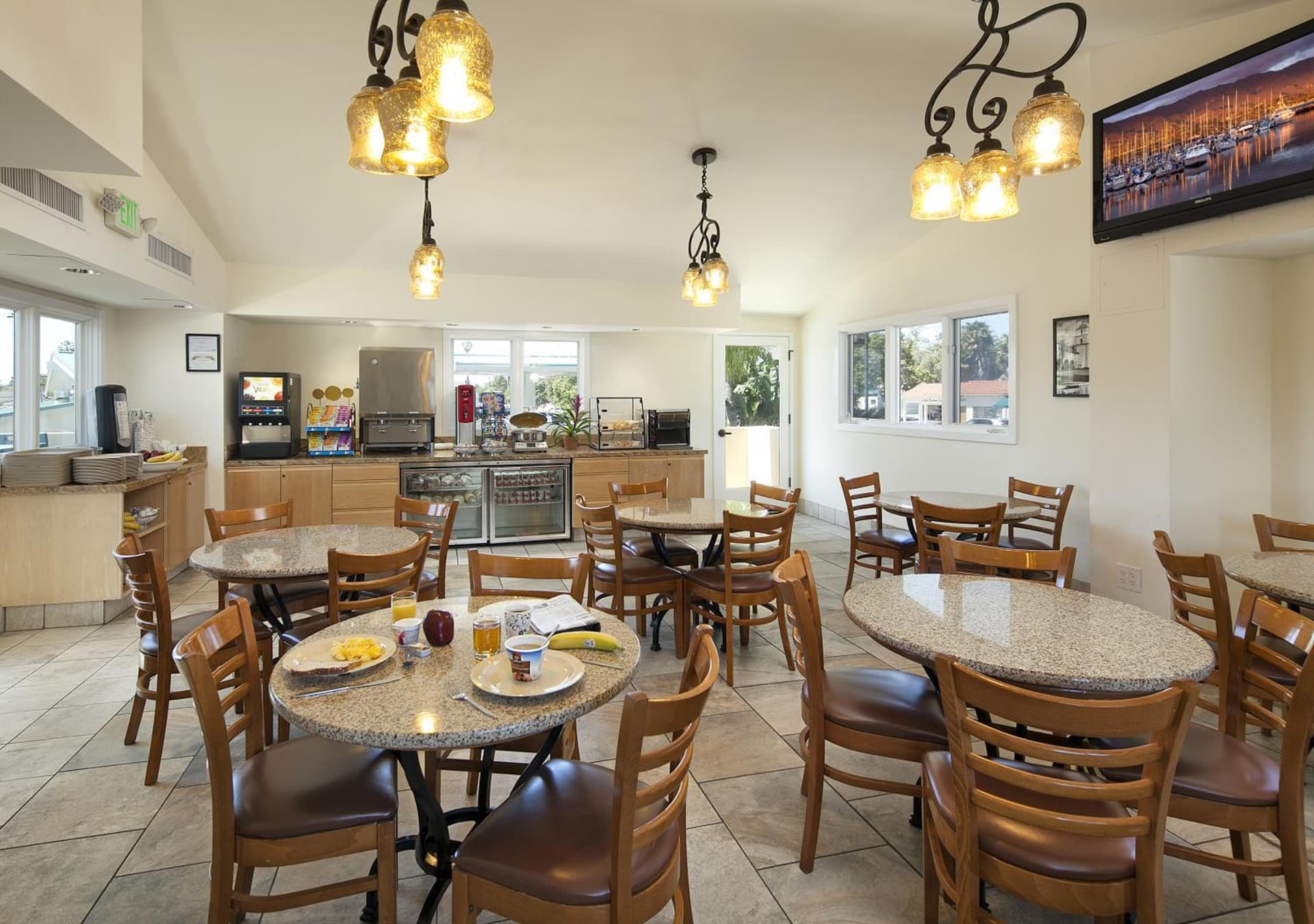 Sandpiper Lodge - Santa Barbara gallery photo in Santa Barbara, CA — image 7
