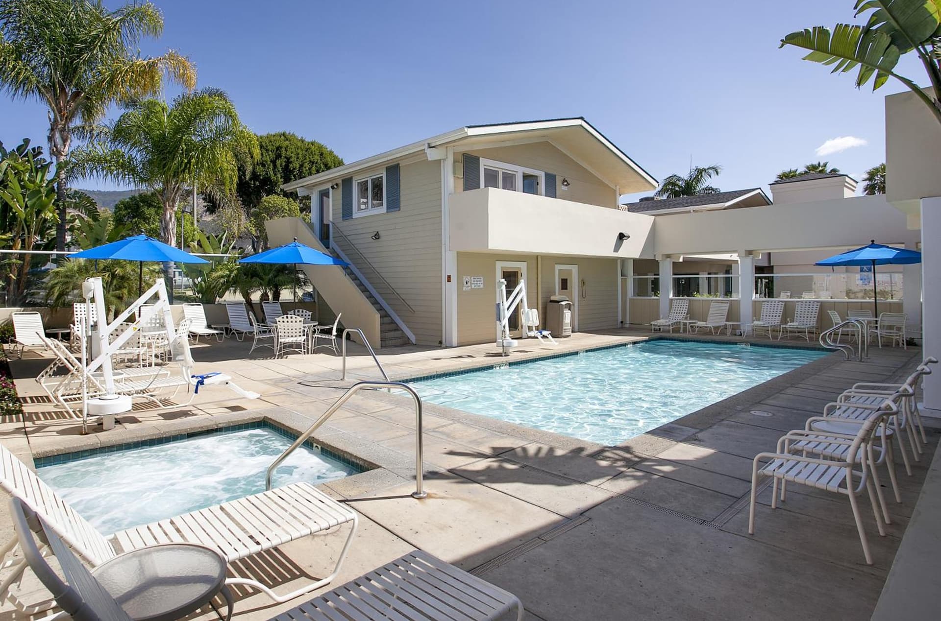 Sandpiper Lodge - Santa Barbara interior in Santa Barbara, CA — gallery photo 2