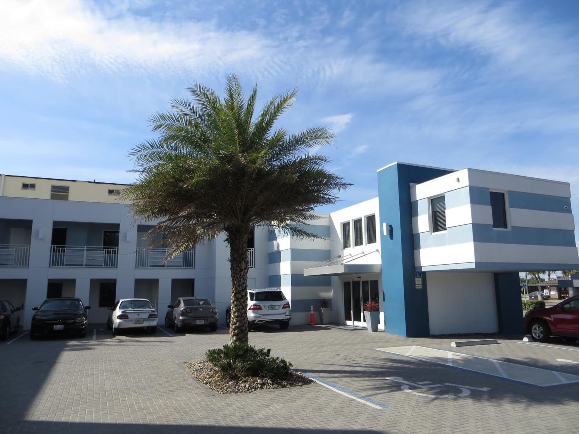 Lotus Boutique Inn and Suites — hotel in Ormond Beach, Florida