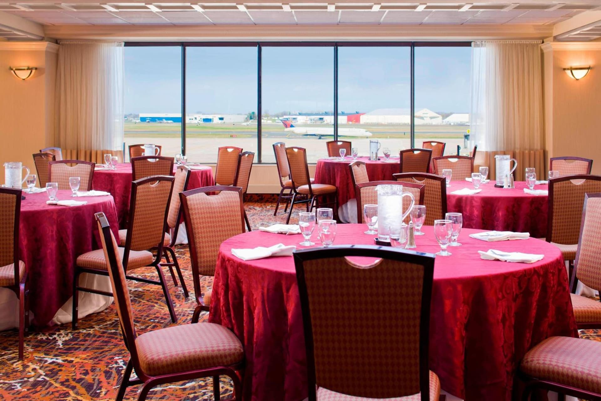 Sheraton Hartford Hotel at Bradley Airport gallery photo in Windsor Locks — image 22