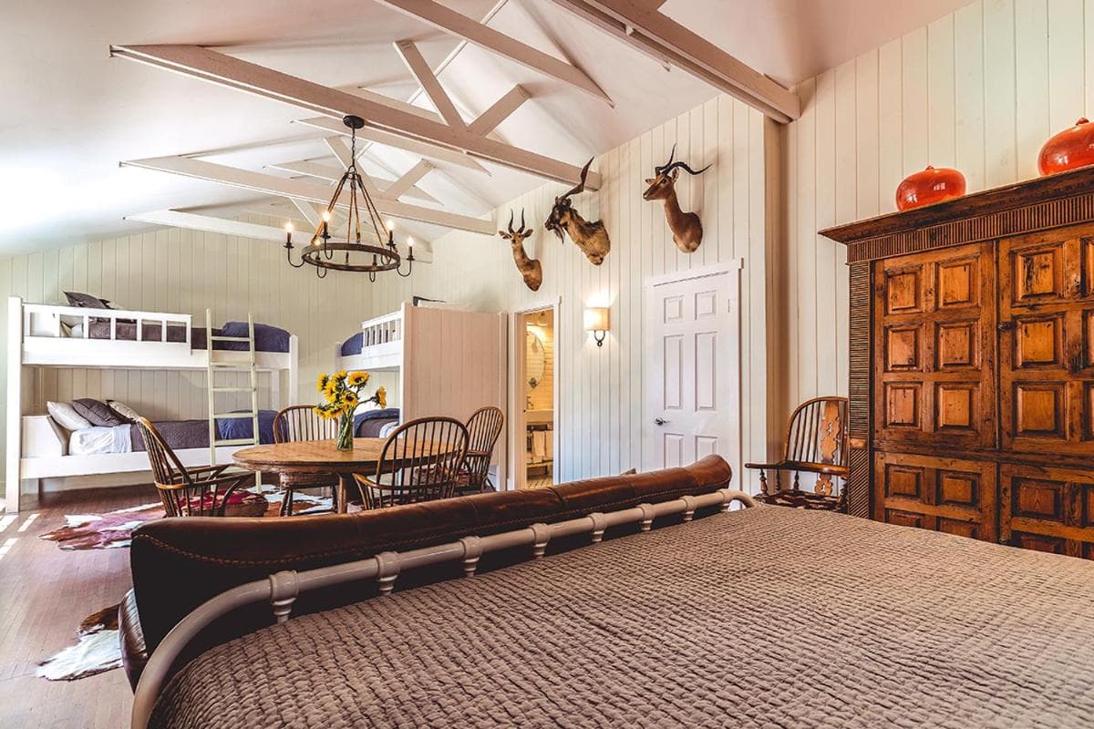 Stables Inn interior in Paso Robles, CA — gallery photo 2
