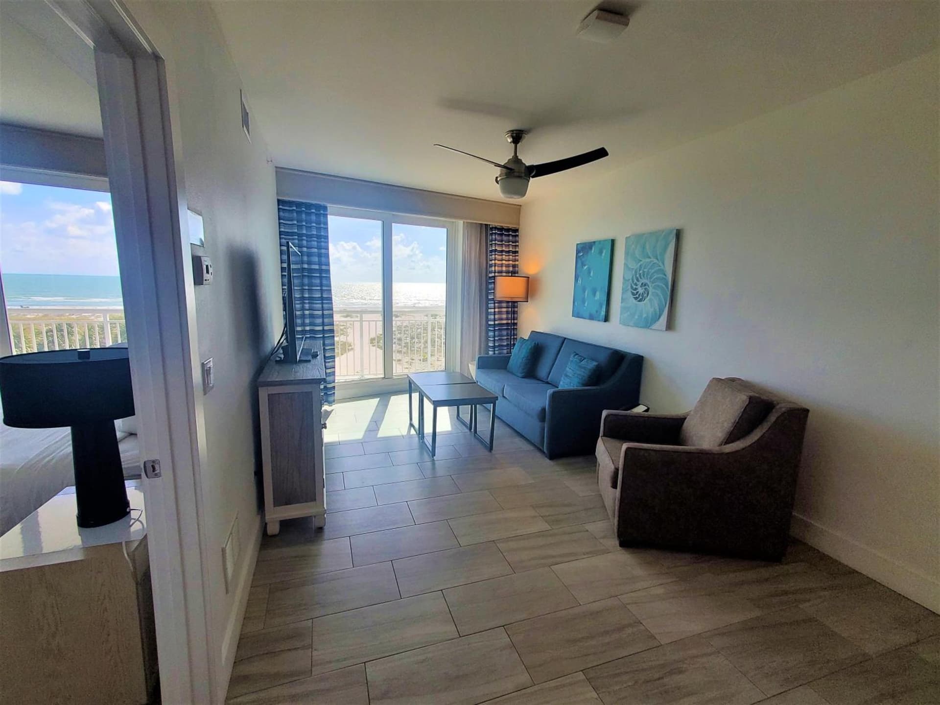 Provident Oceana Beachfront Suites gallery photo in St Pete Beach, FL — image 15