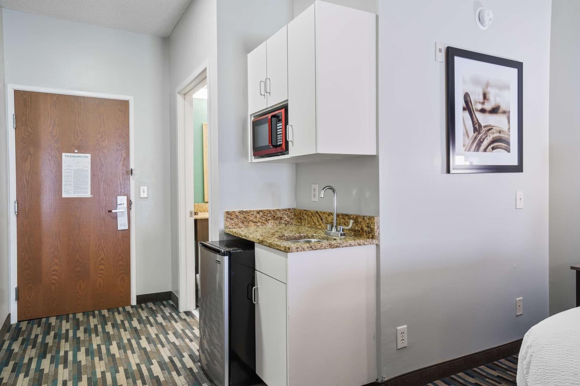 Blue Water Inn & Suites BW Signature Collection gallery photo in North Topsail Beach, NC — image 20