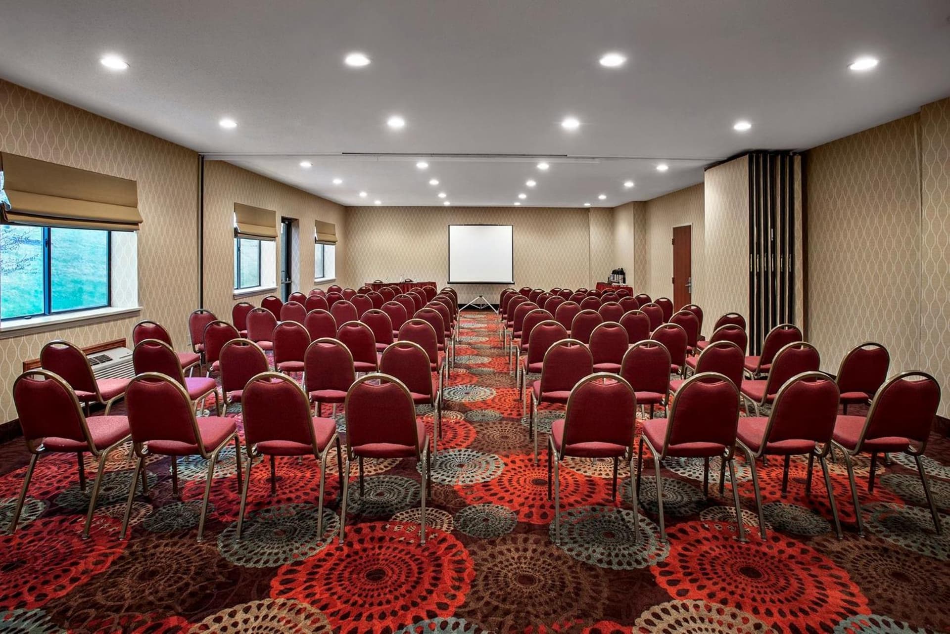Holiday Inn Express & Suites East Greenbush Albany-Skyline by IHG gallery photo in Rensselaer, NY — image 23