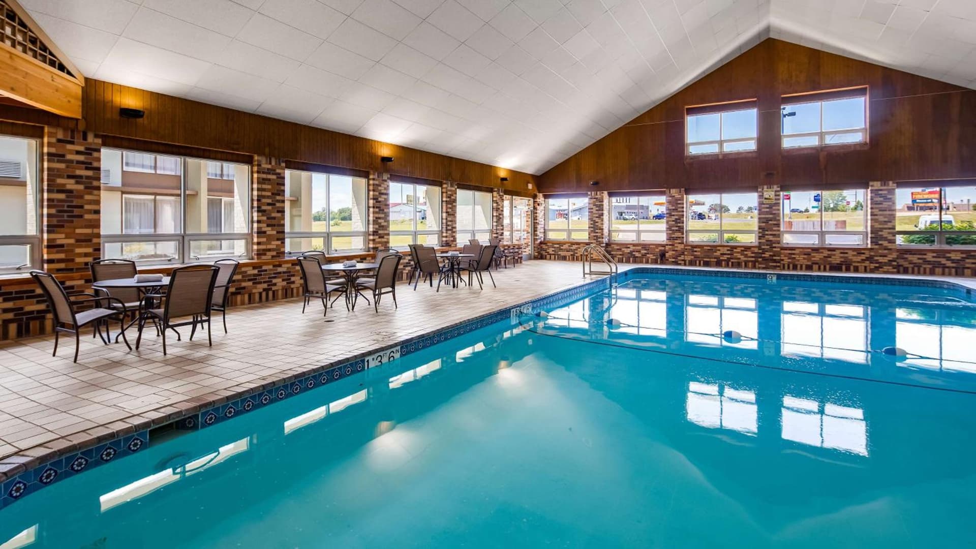 Best Western Tomah Hotel interior in Tomah, WI — gallery photo 2