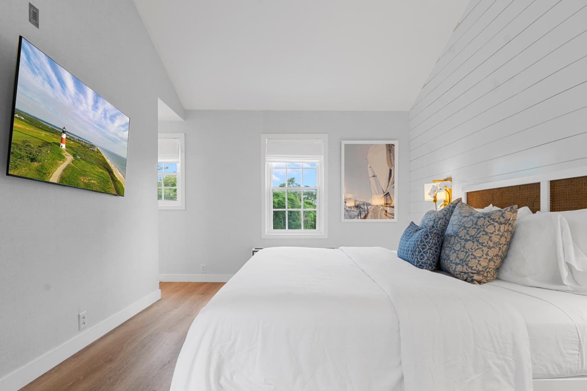 Nantucket Inn interior in Nantucket, MA — gallery photo 2