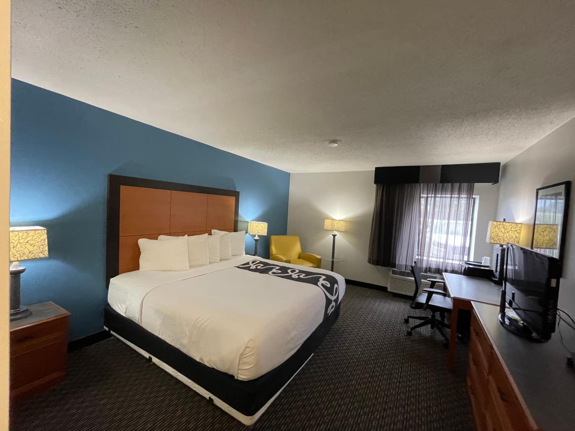 La Quinta by Wyndham Baton Rouge Siegen Lane gallery photo in Baton Rouge, LA — image 9