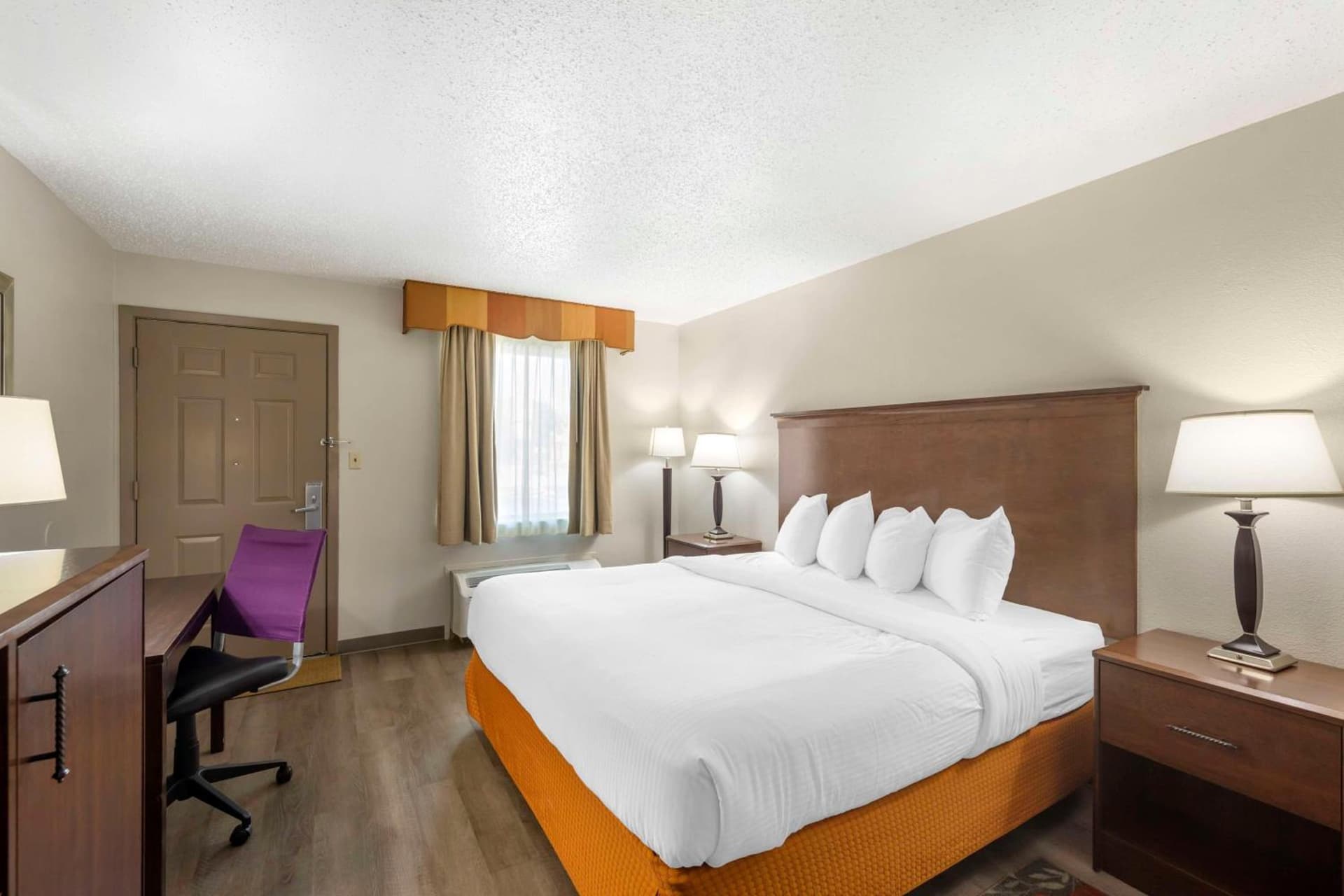Best Western Athens Inn property views in Athens, AL — gallery photo 3
