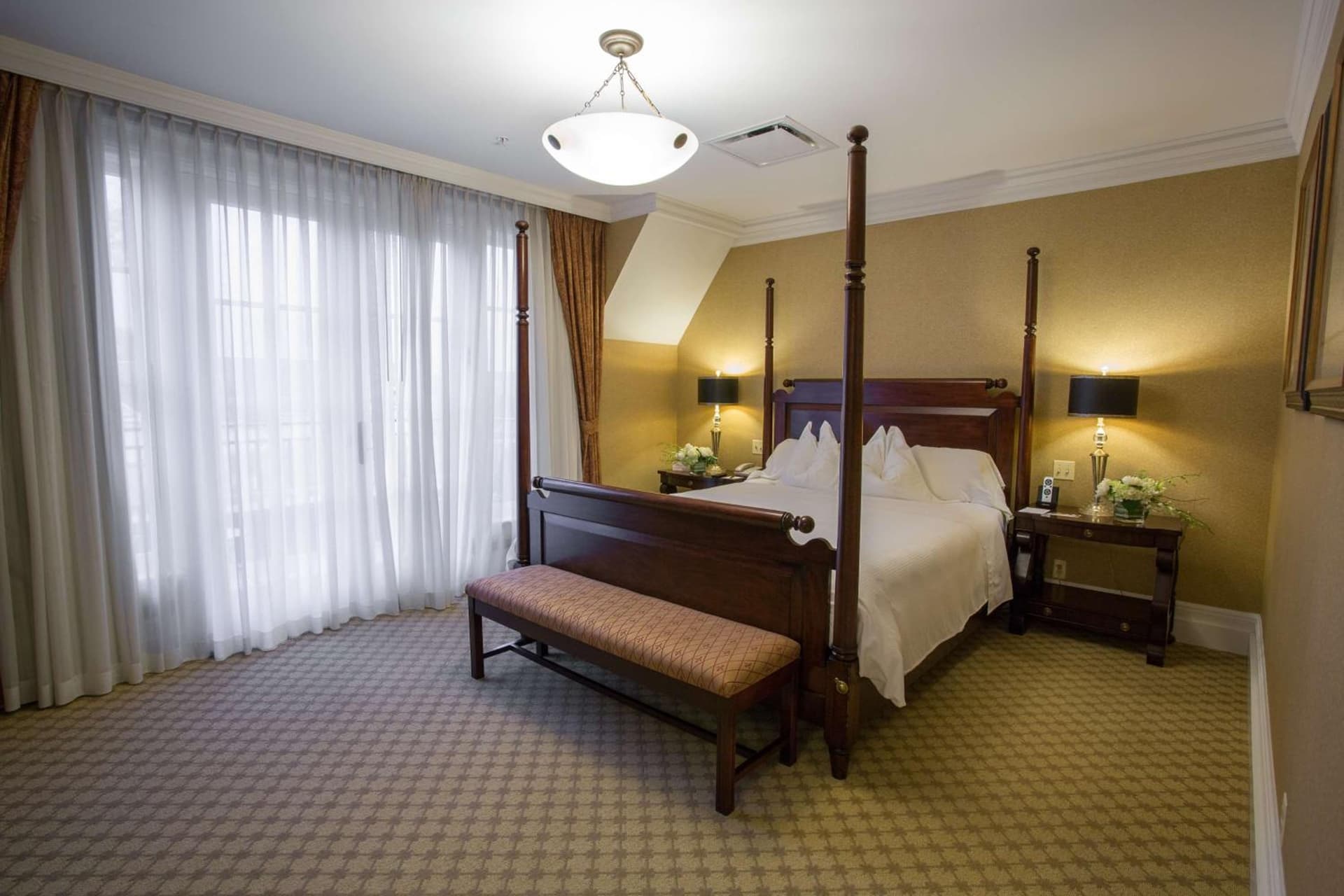 Royal Park Hotel gallery photo in Rochester, MI — image 44