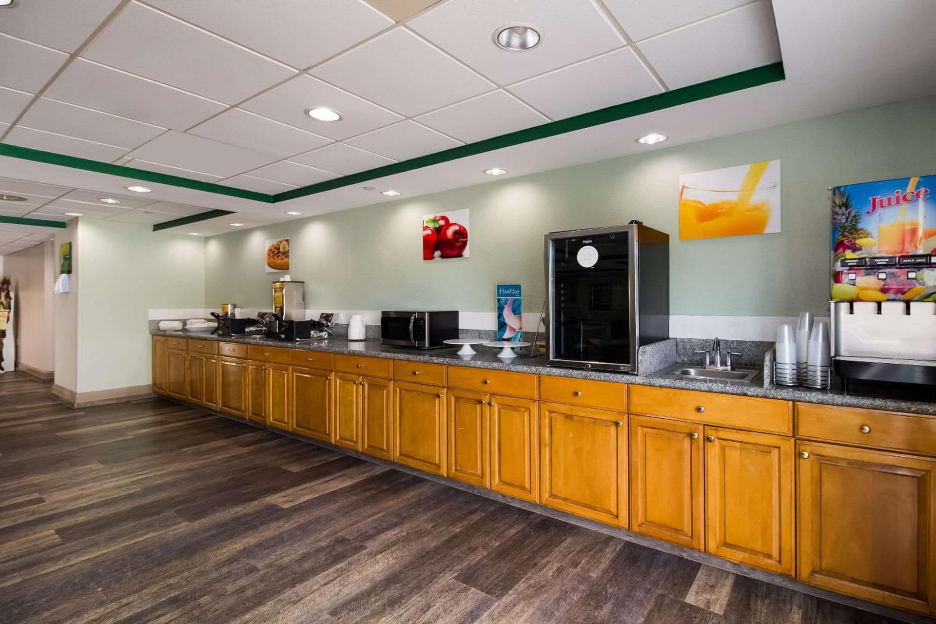 Quality Inn & Suites North Myrtle Beach gallery photo in Myrtle Beach, SC — image 7