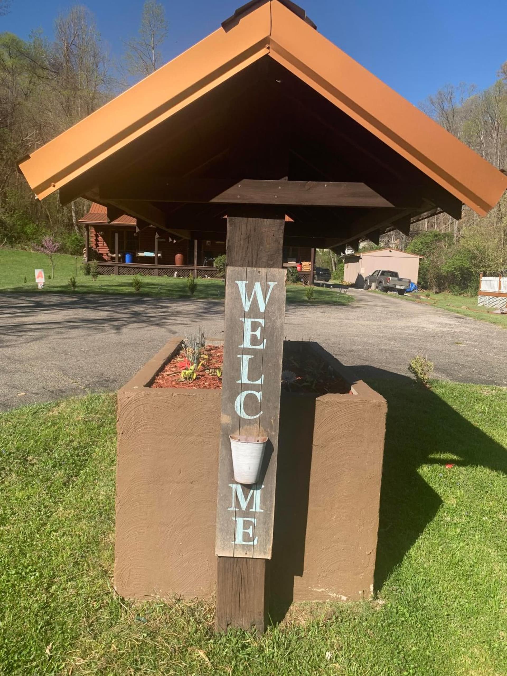 Log Cabin in the Field gallery photo in Huntington, WV — image 27
