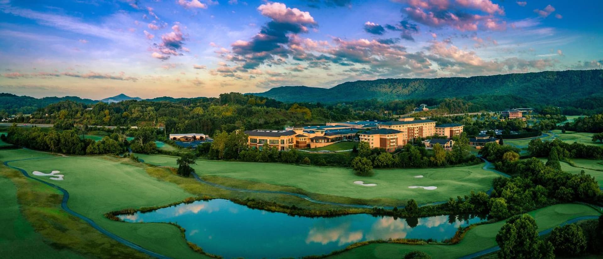 MeadowView Marriott Conference Resort and Convention Center — hotel in Kingsport, Tennessee