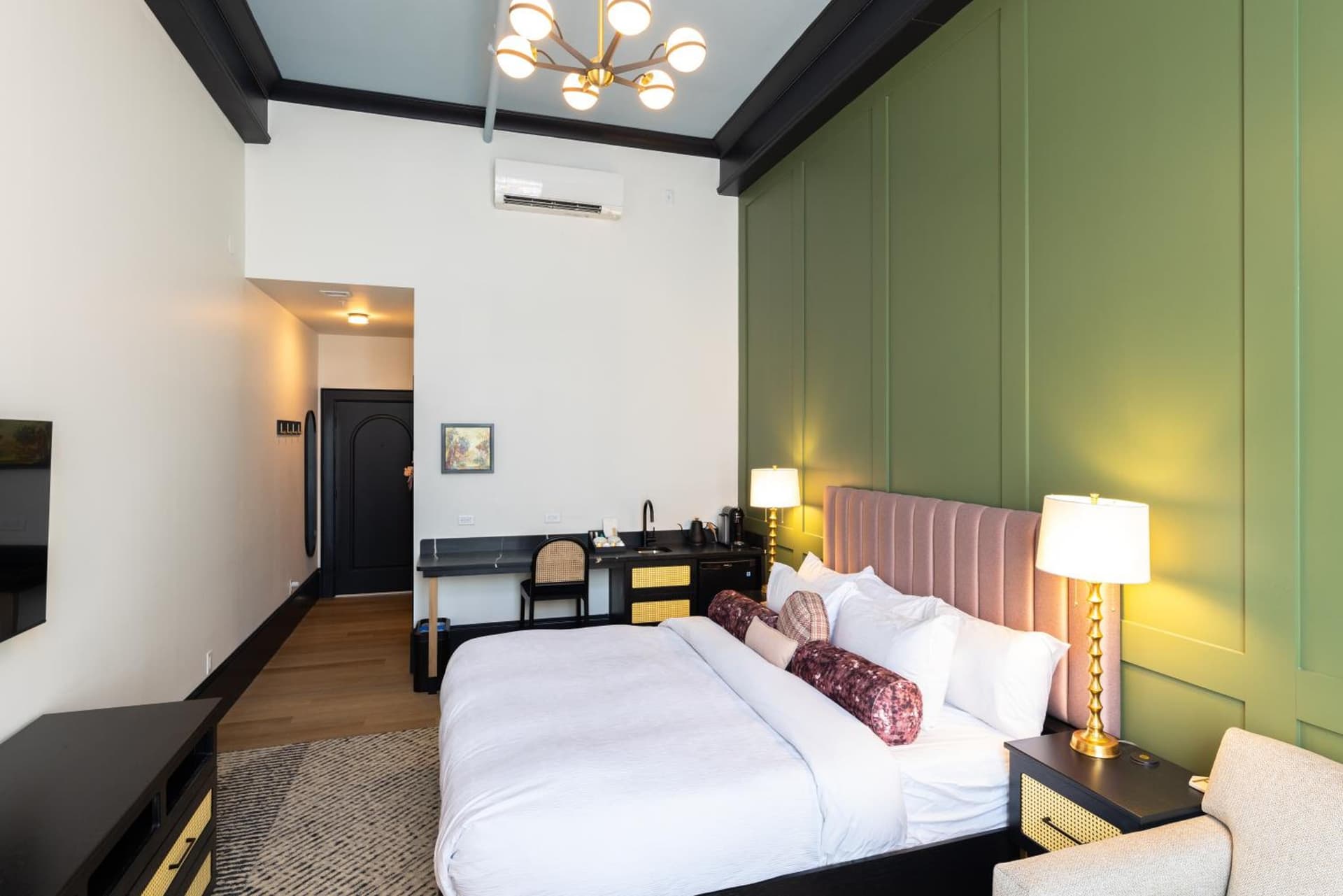Hotel Thaxter gallery photo in Portsmouth, NH — image 97