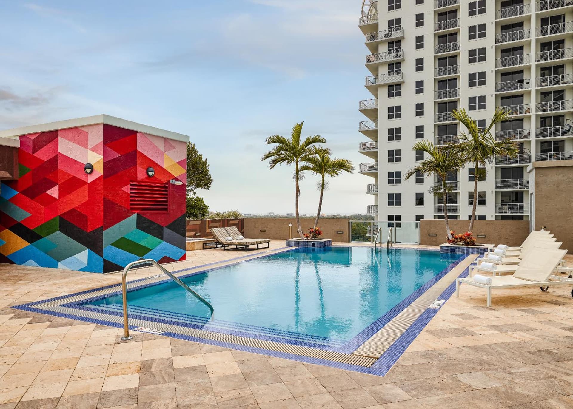 The Circ powered by Sonder property views in Hollywood, FL — gallery photo 3