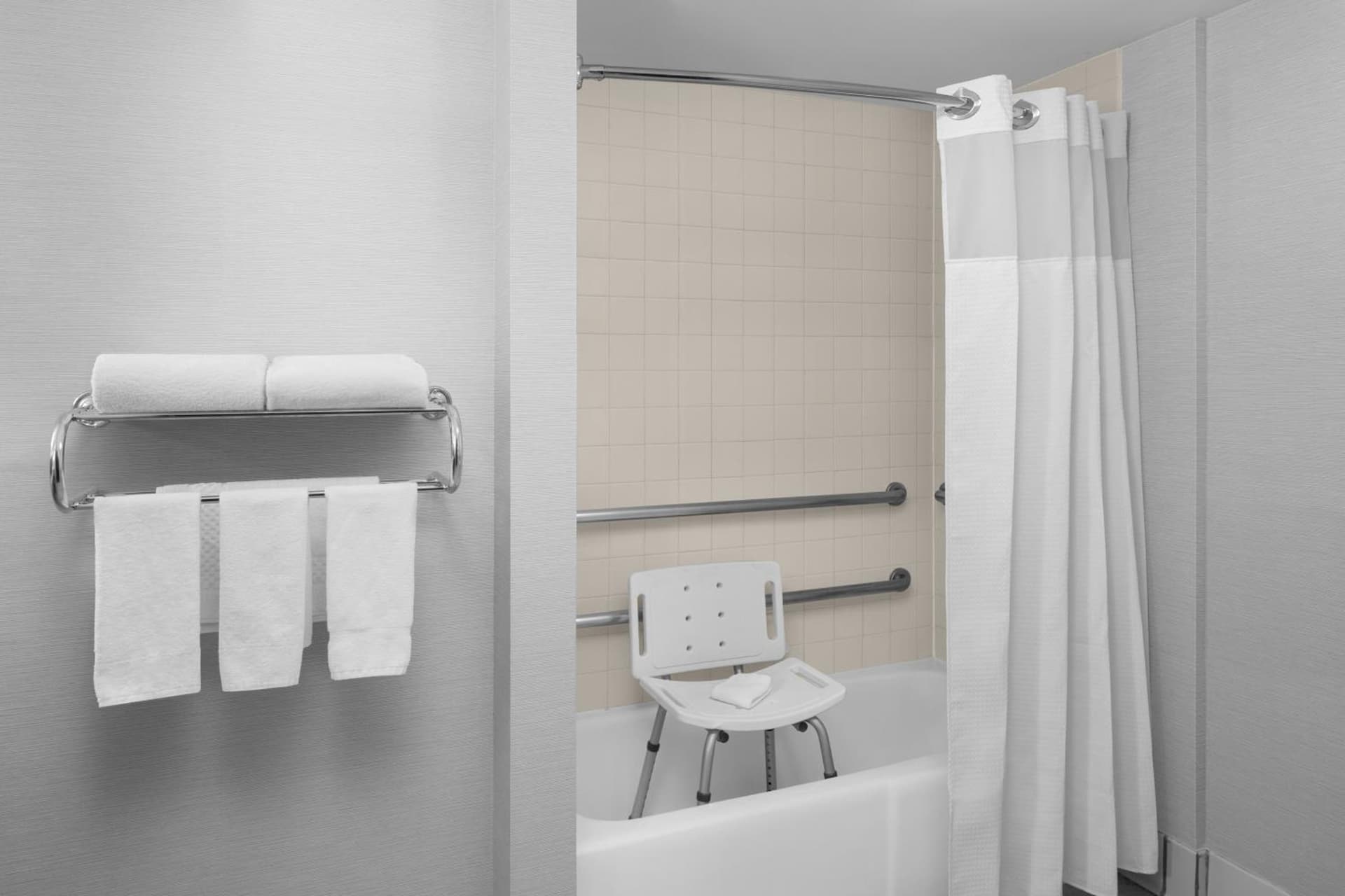Courtyard by Marriott San Diego Rancho Bernardo gallery photo in Rancho Bernardo, CA — image 11