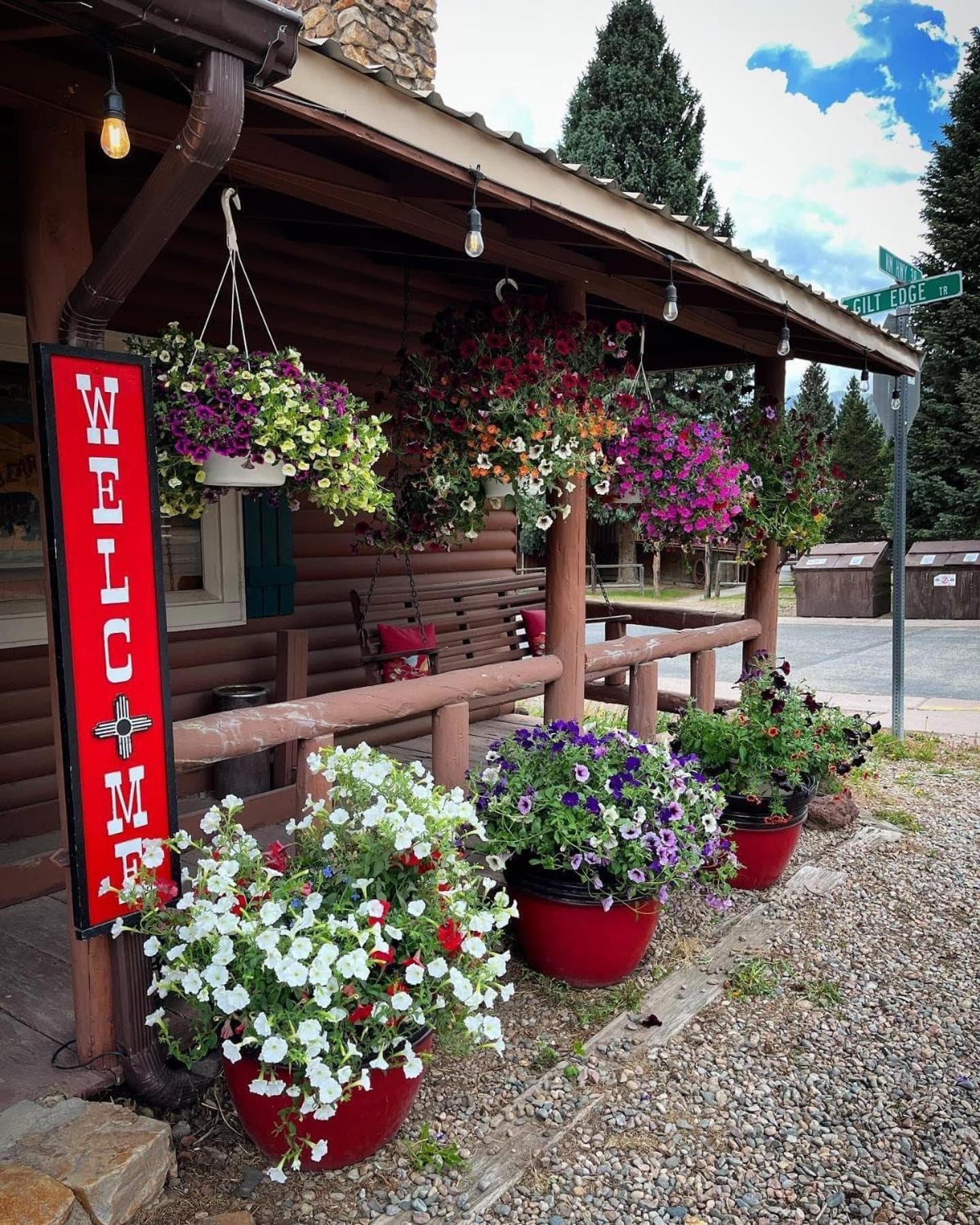 Three Bears Lodge property views in Red River, NM — gallery photo 3