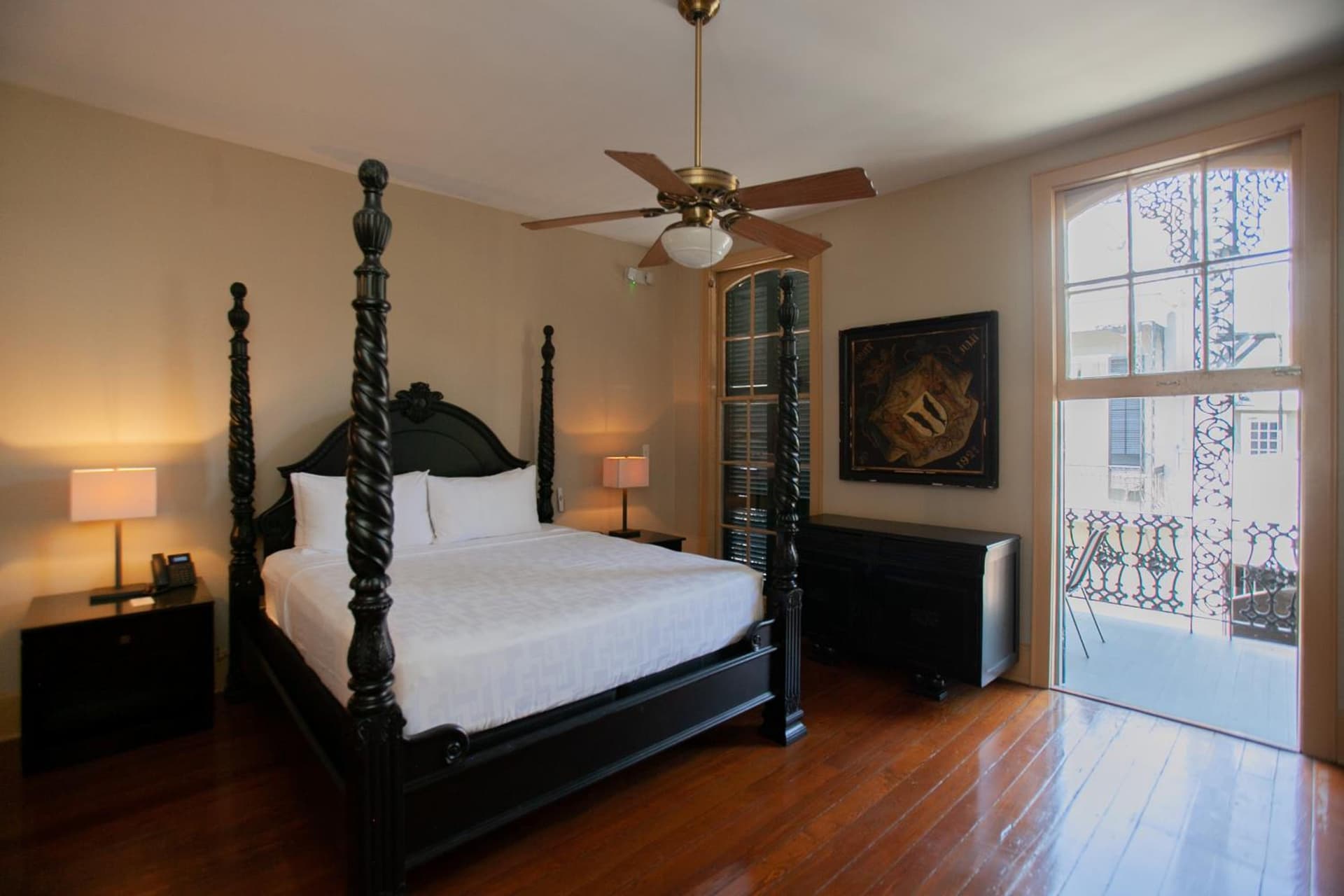 Chateau Hotel gallery photo in New Orleans, LA — image 9