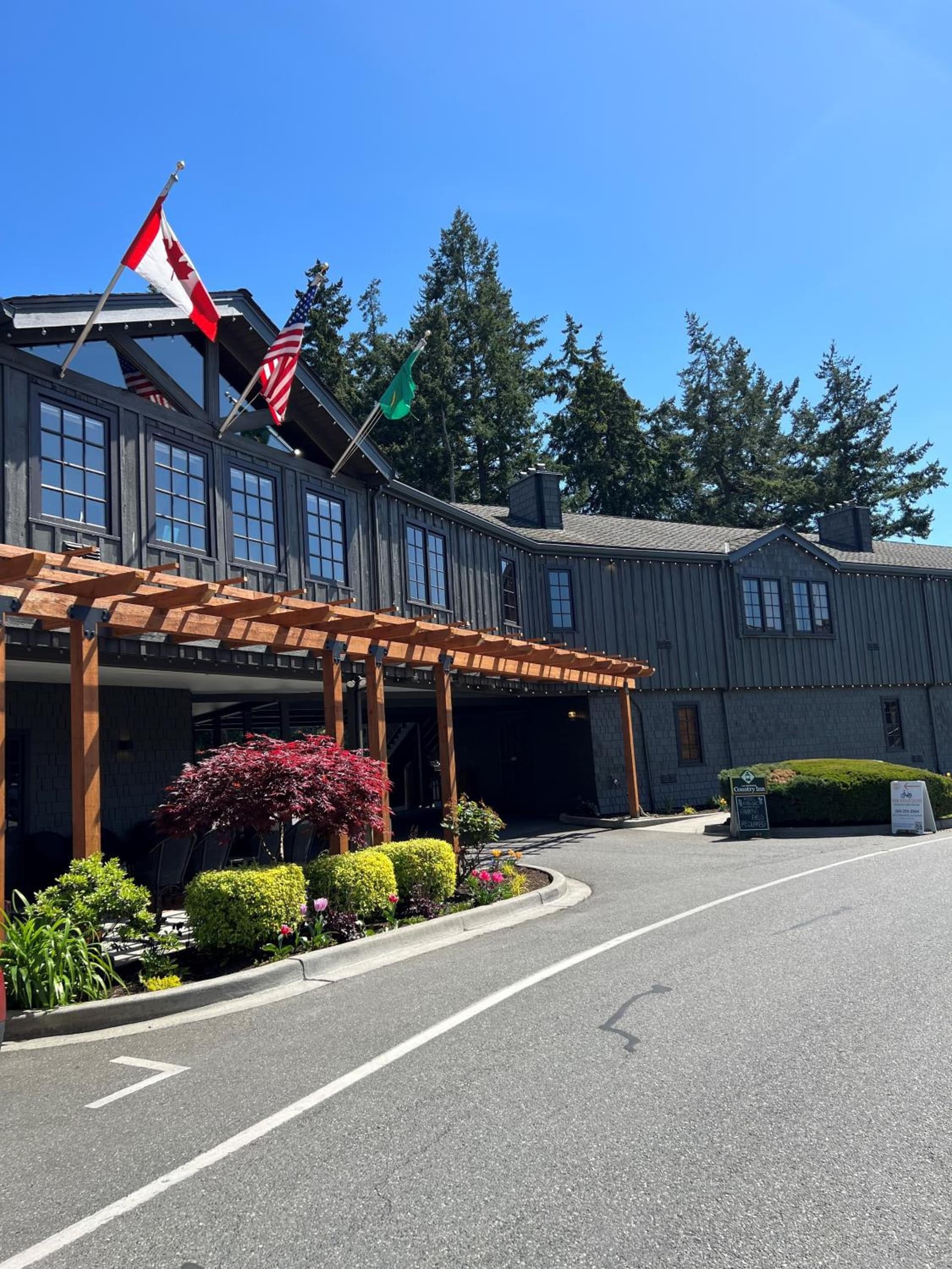 The La Conner Inn property views in La Conner, WA — gallery photo 3