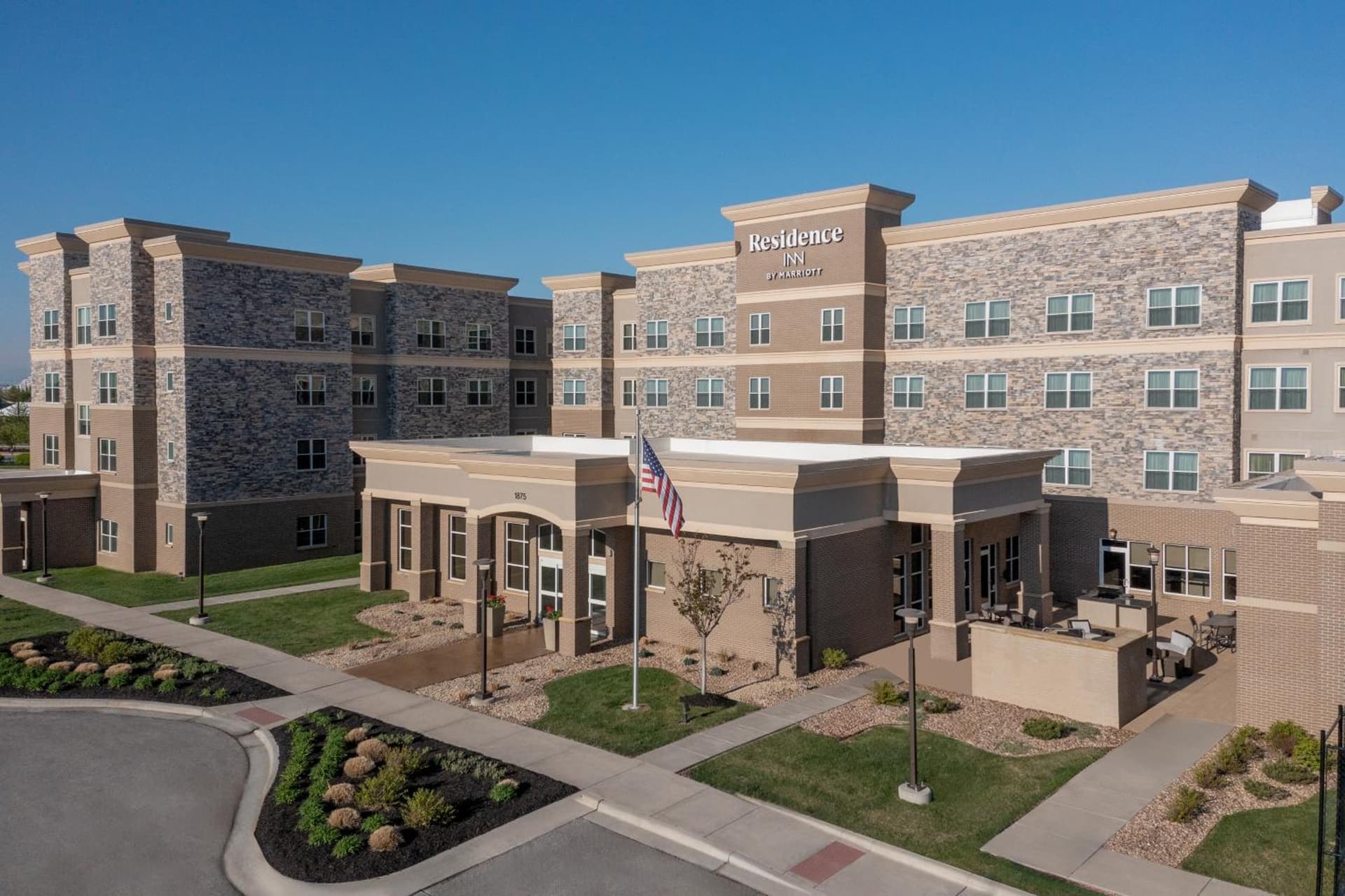Residence Inn by Marriott Kansas City at The Legends interior in Kansas City, KS — gallery photo 2