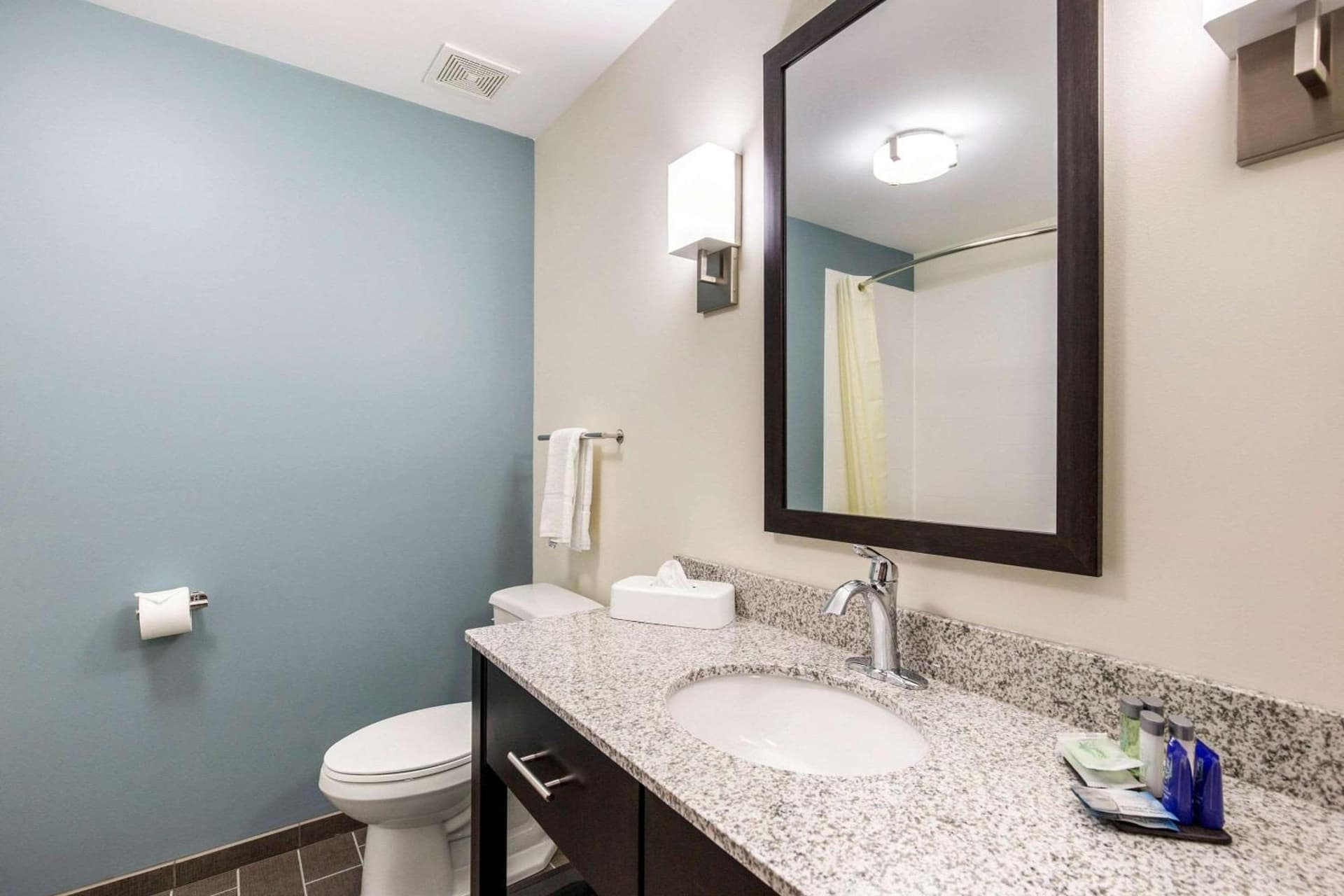 Sleep Inn & Suites South Jacksonville property views in South Jacksonville, IL — gallery photo 3