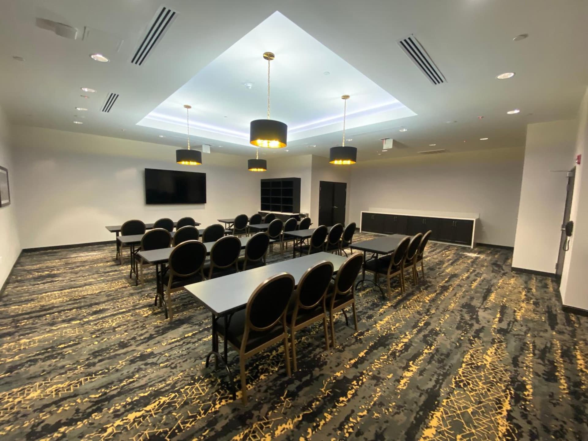 La Quinta Inn & Suites by Wyndham Yucaipa gallery photo in Yucaipa, CA — image 6