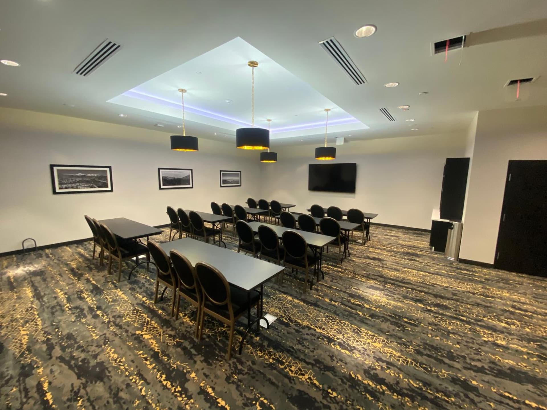 La Quinta Inn & Suites by Wyndham Yucaipa gallery photo in Yucaipa, CA — image 60
