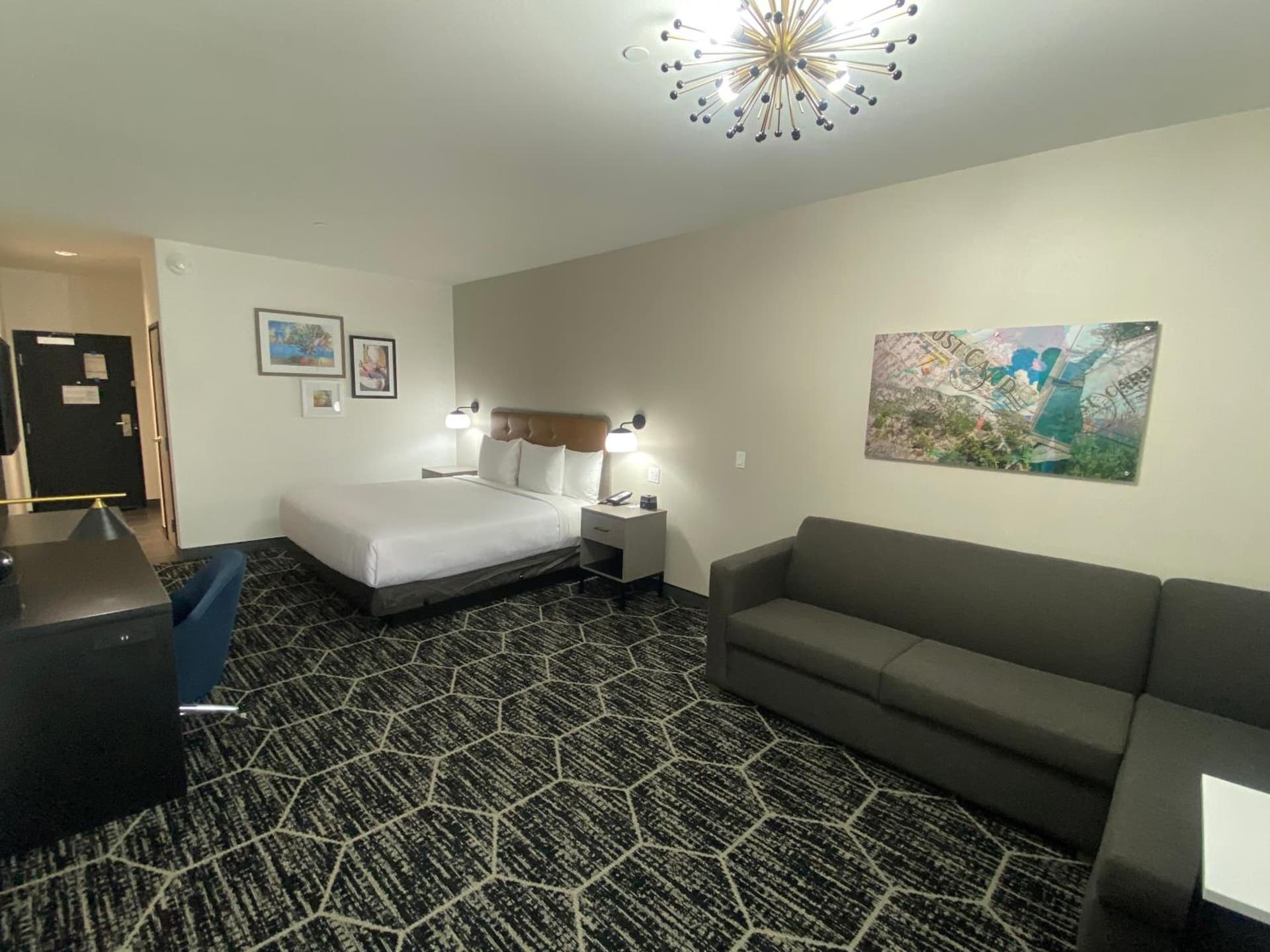 La Quinta Inn & Suites by Wyndham Yucaipa gallery photo in Yucaipa, CA — image 8