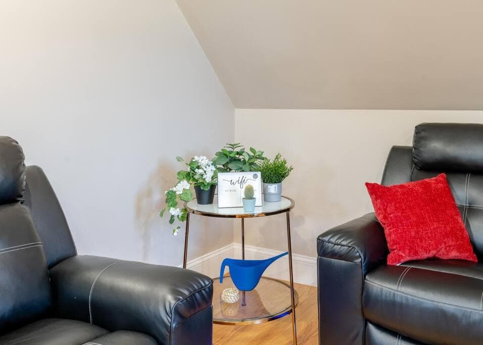233-3 - 4BR Boston - Comfortable Family Stay near Park Zoo featured exterior or lobby in Boston, MA — similar hotel