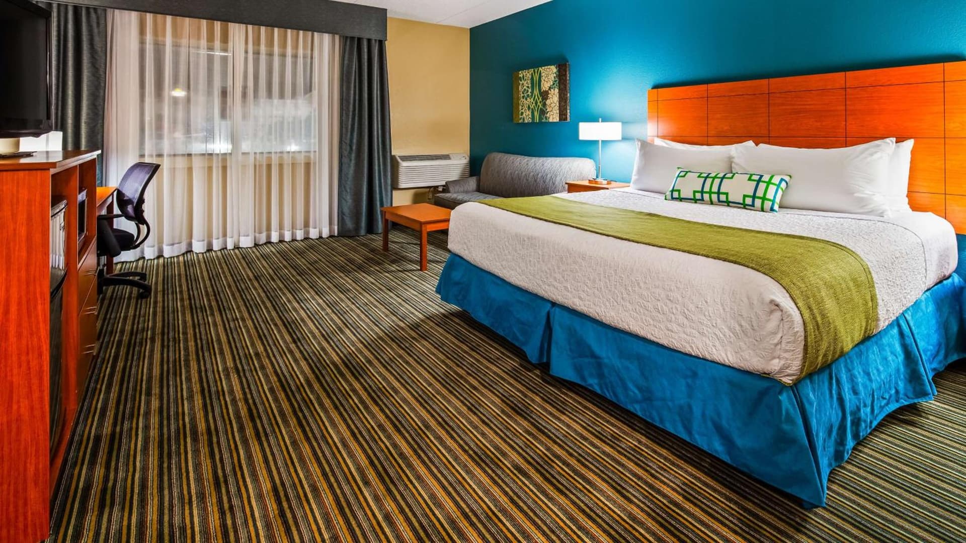 Best Western Warren Hotel property views in Warren, MI — gallery photo 3