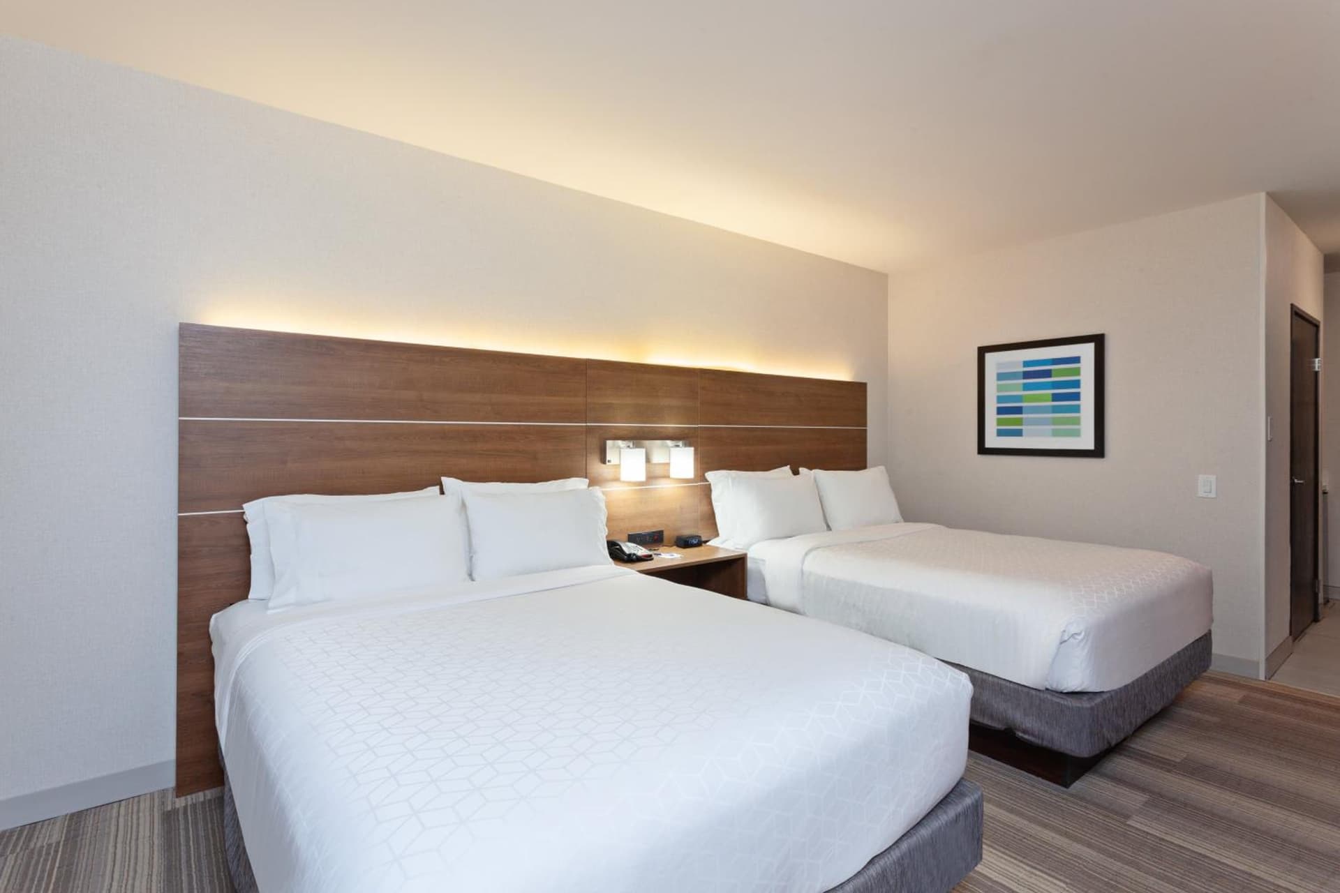 Holiday Inn Express Los Angeles LAX Airport by IHG gallery photo in Los Angeles, CA — image 18