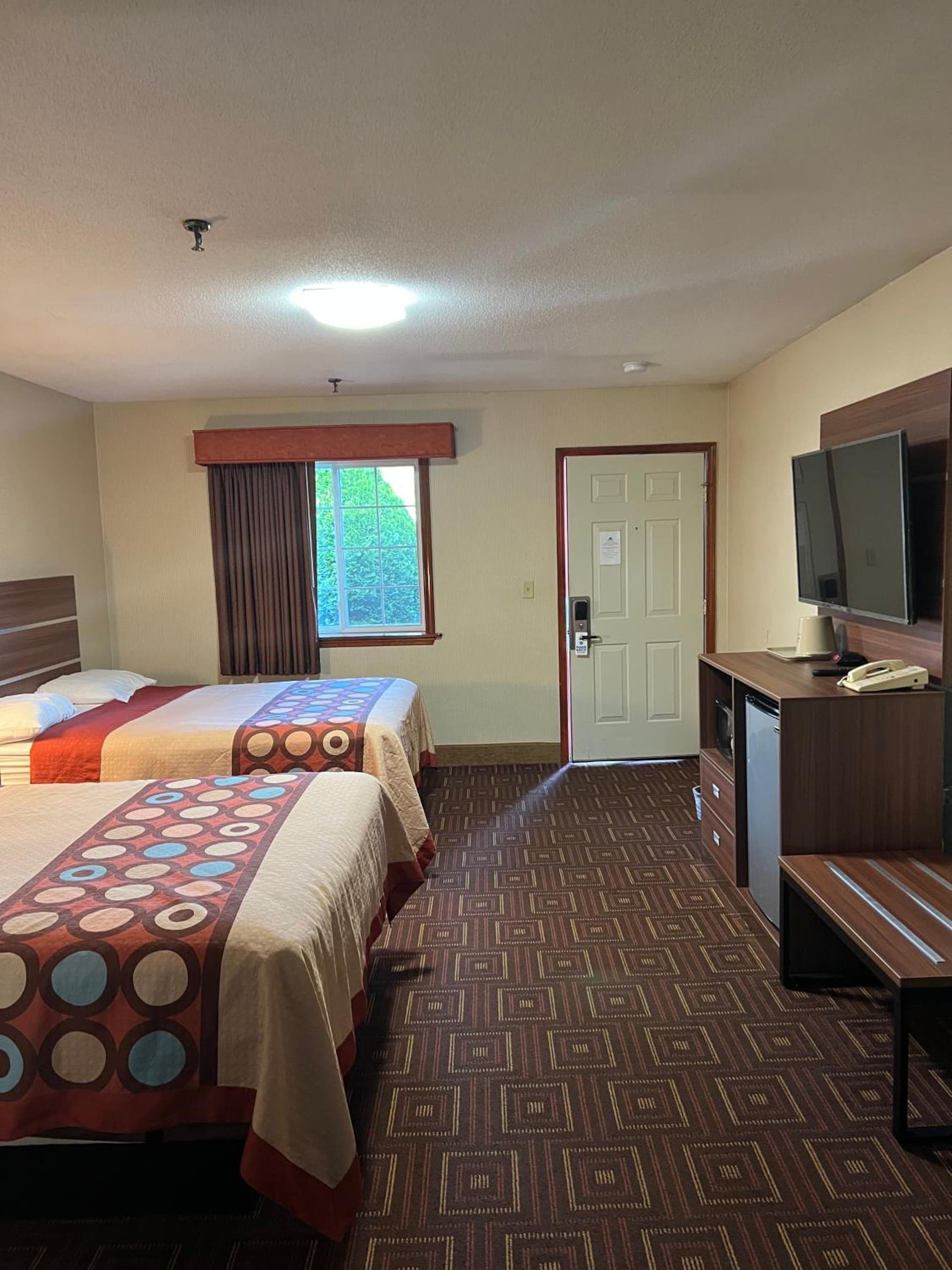 American Inn gallery photo in Branford, CT — image 12