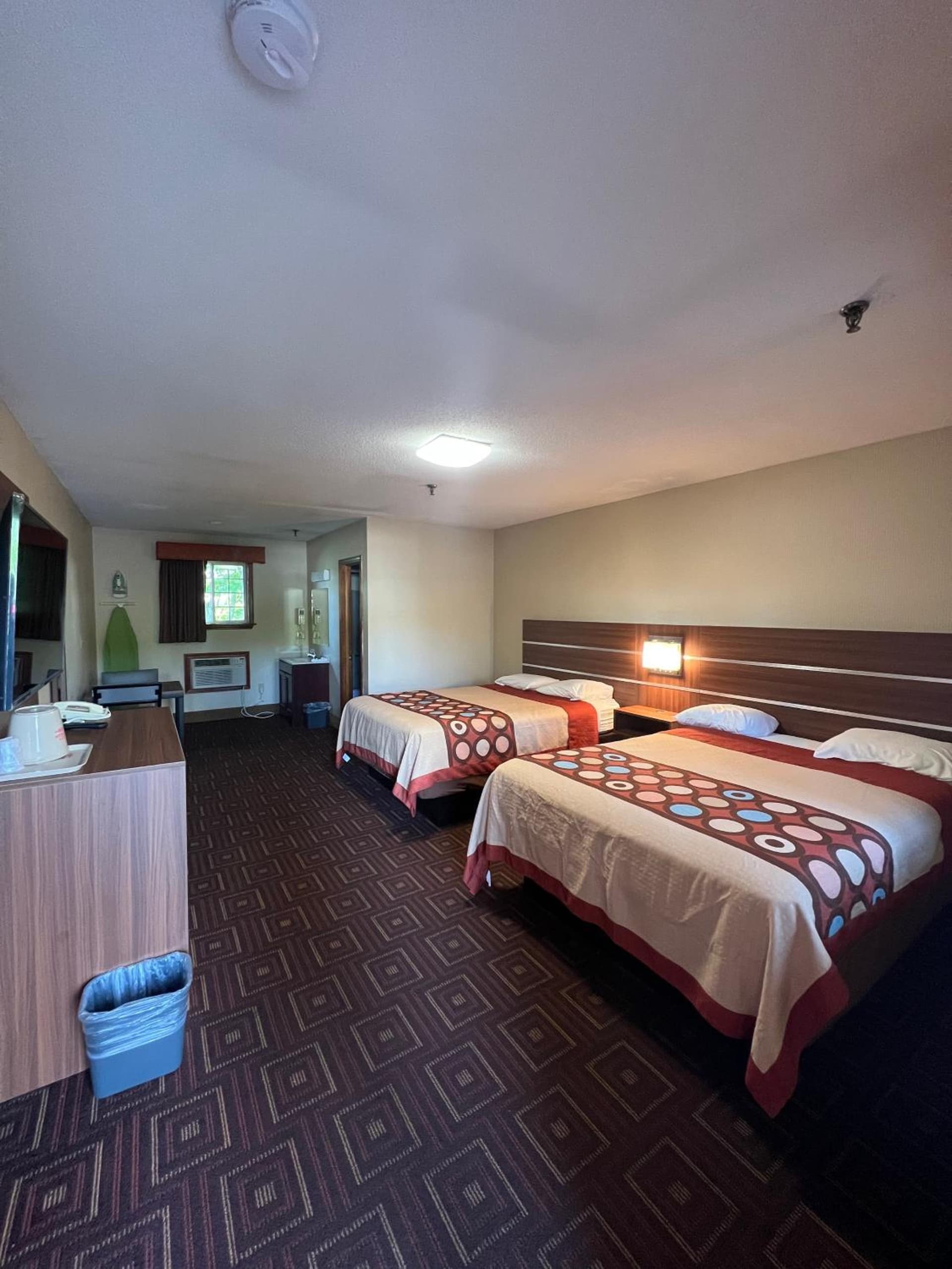American Inn gallery photo in Branford, CT — image 5
