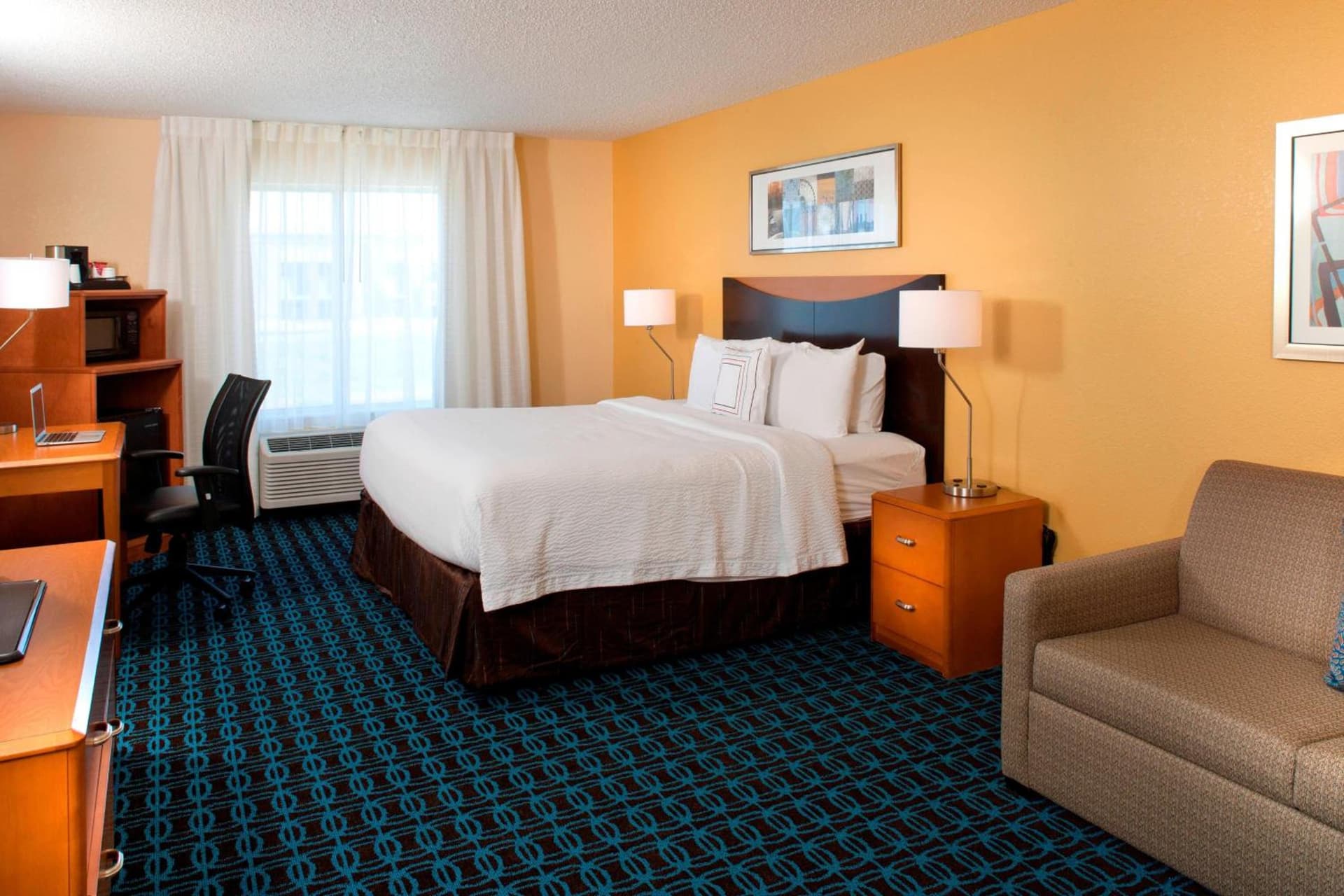 Fairfield Inn & Suites by Marriott Denver Tech Center/ South interior in Highlands Ranch, CO — gallery photo 2