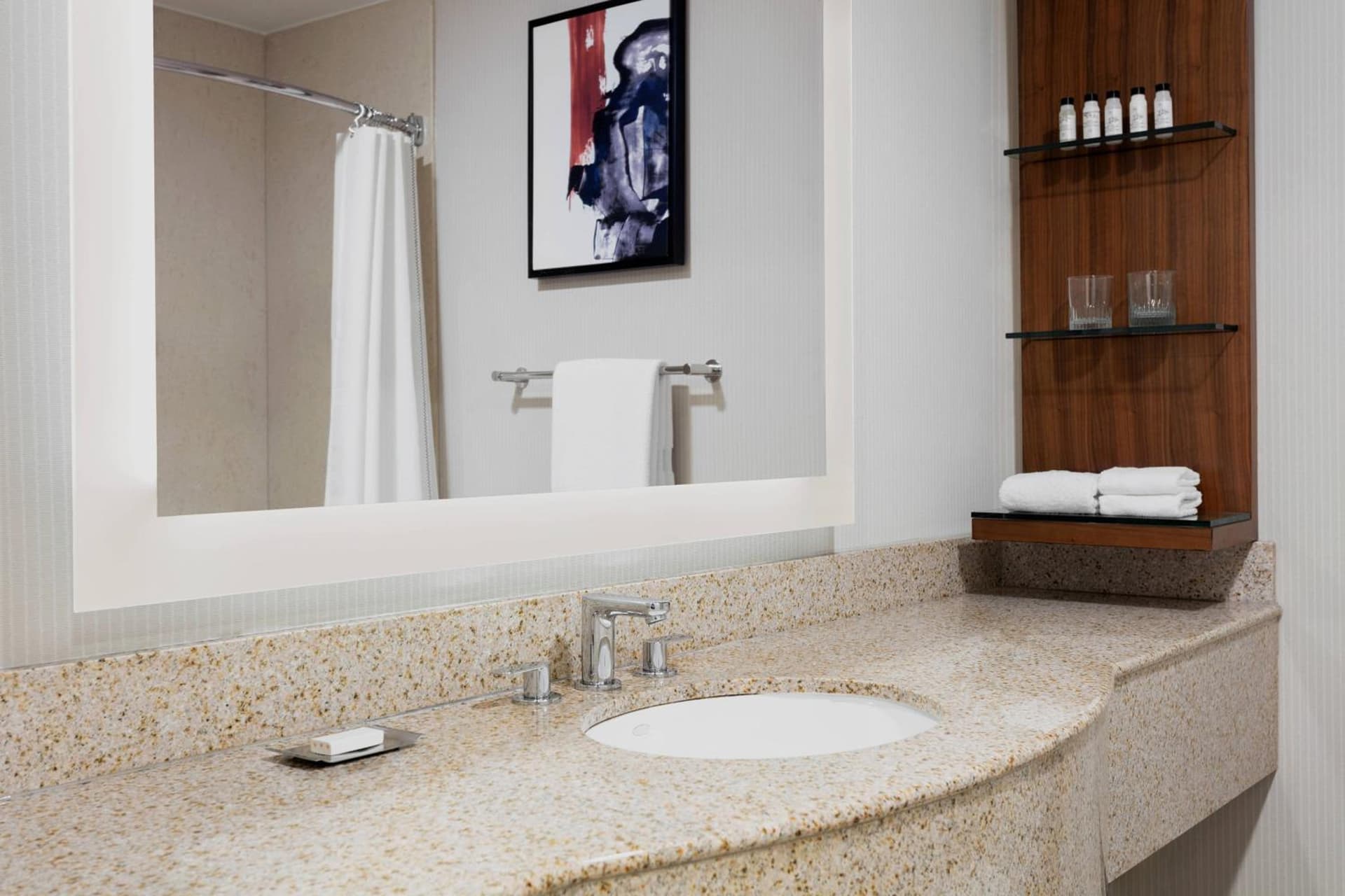 Delta Hotels by Marriott Burlington gallery photo in Burlington, VT — image 15