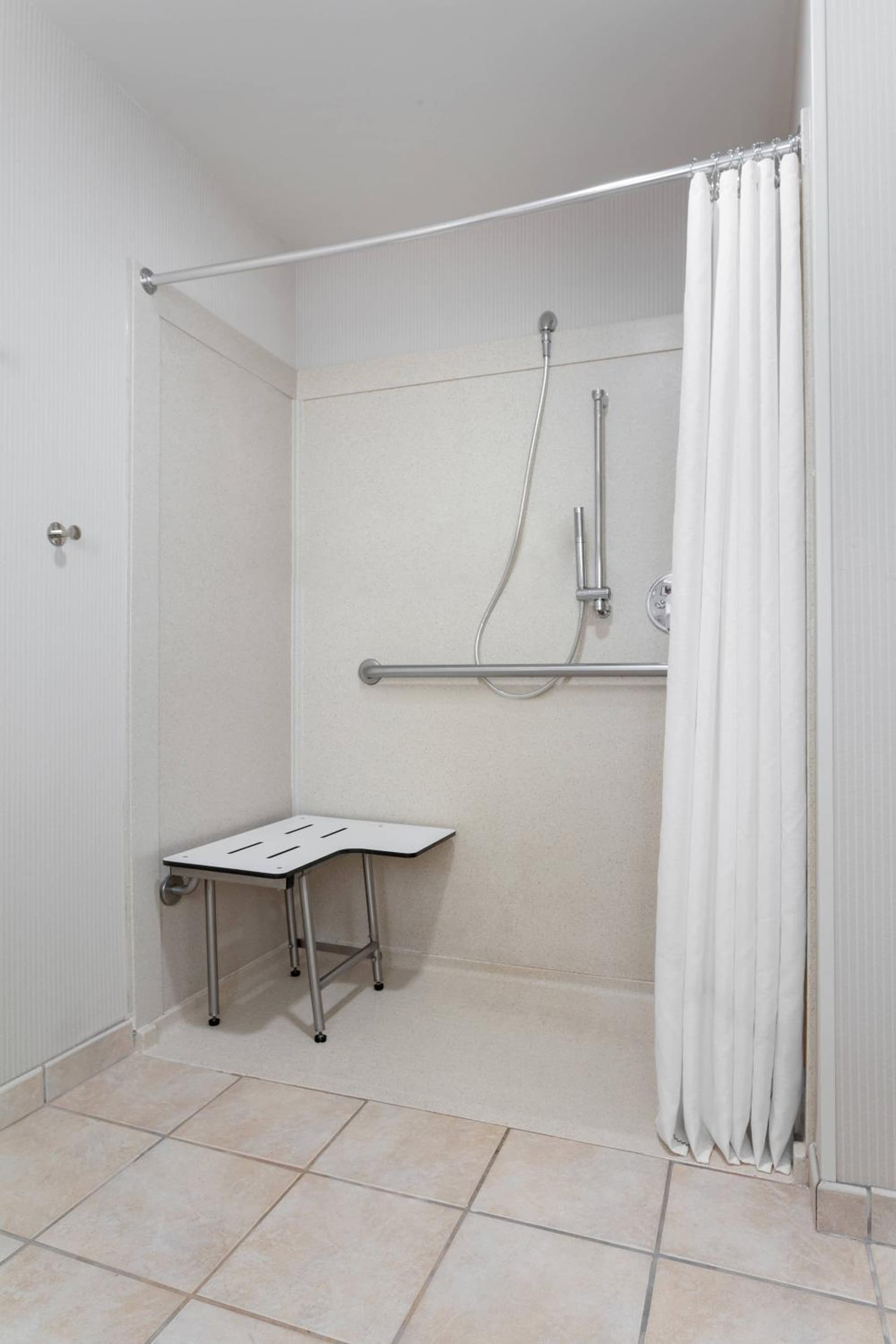 Delta Hotels by Marriott Burlington gallery photo in Burlington, VT — image 14