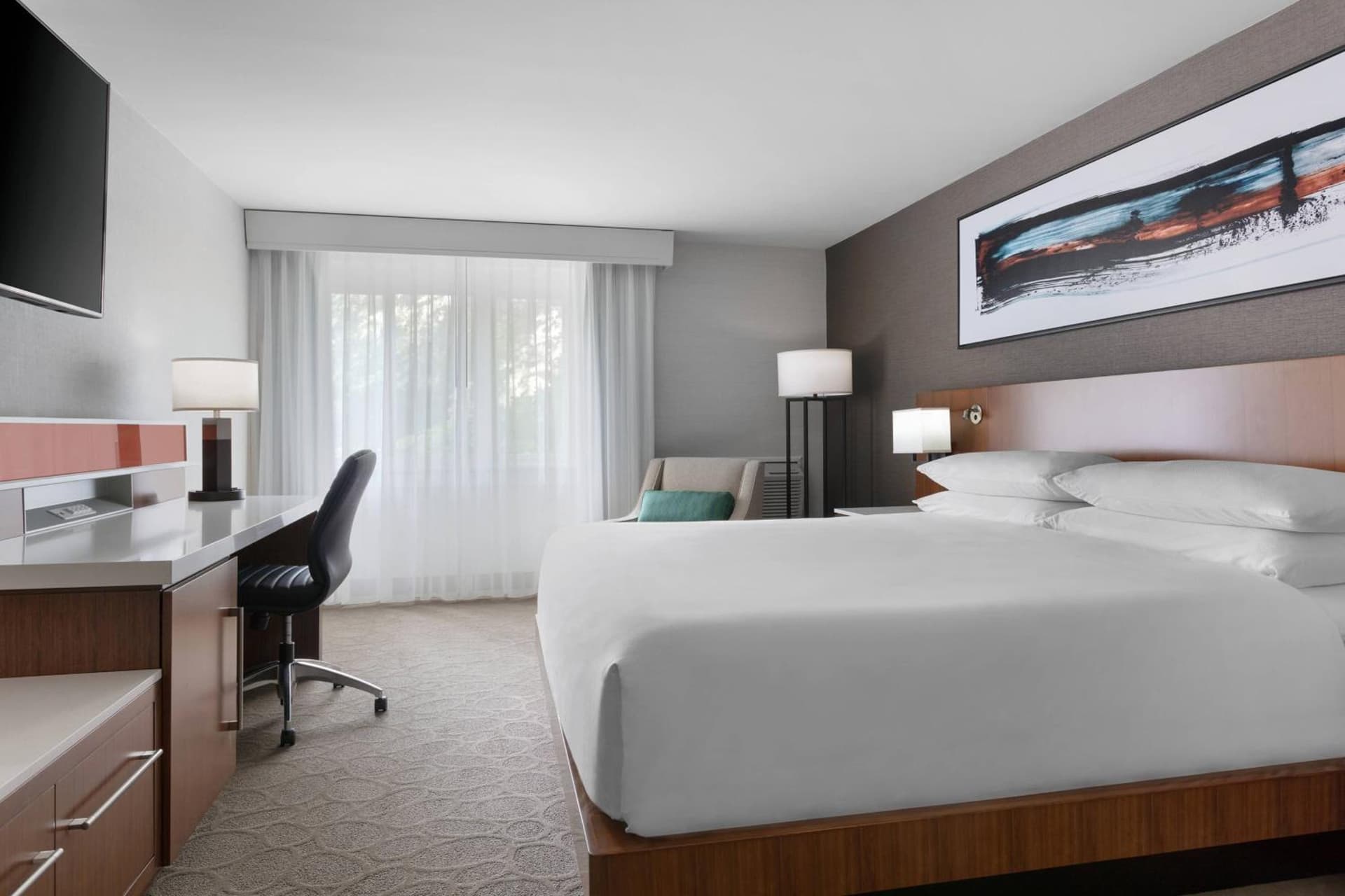 Delta Hotels by Marriott Burlington gallery photo in Burlington, VT — image 12