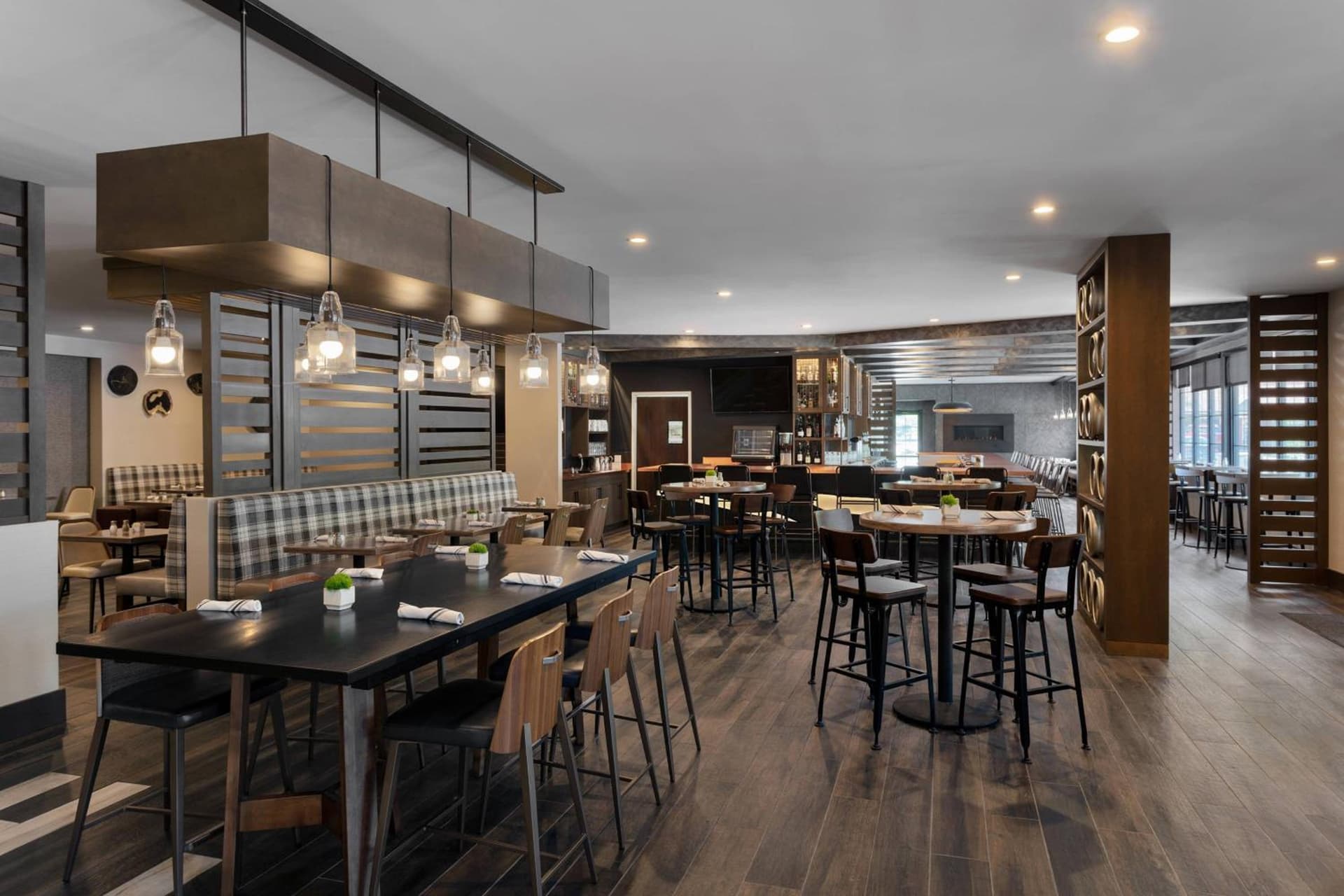 Delta Hotels by Marriott Burlington gallery photo in Burlington, VT — image 6