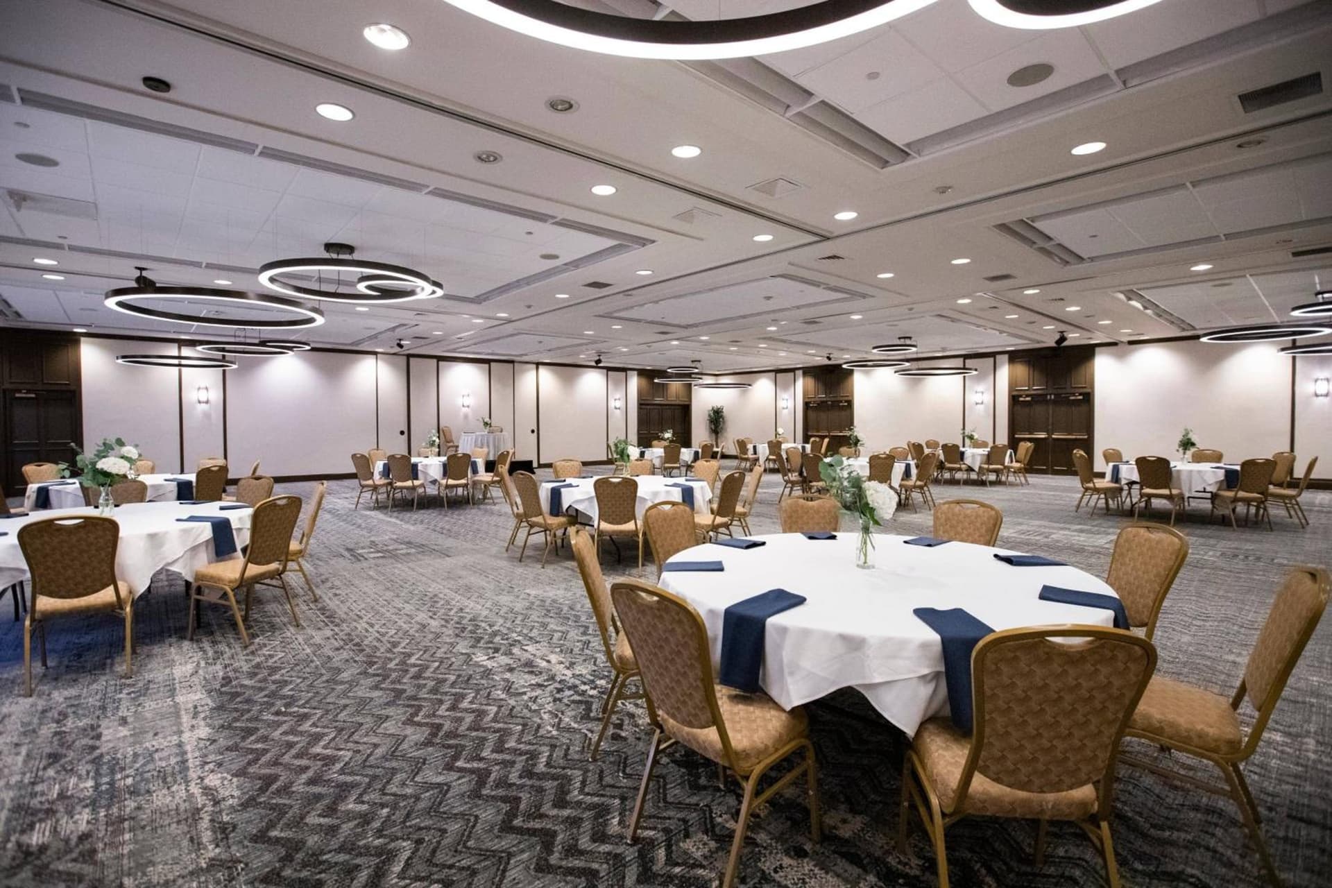 Delta Hotels by Marriott Burlington gallery photo in Burlington, VT — image 17