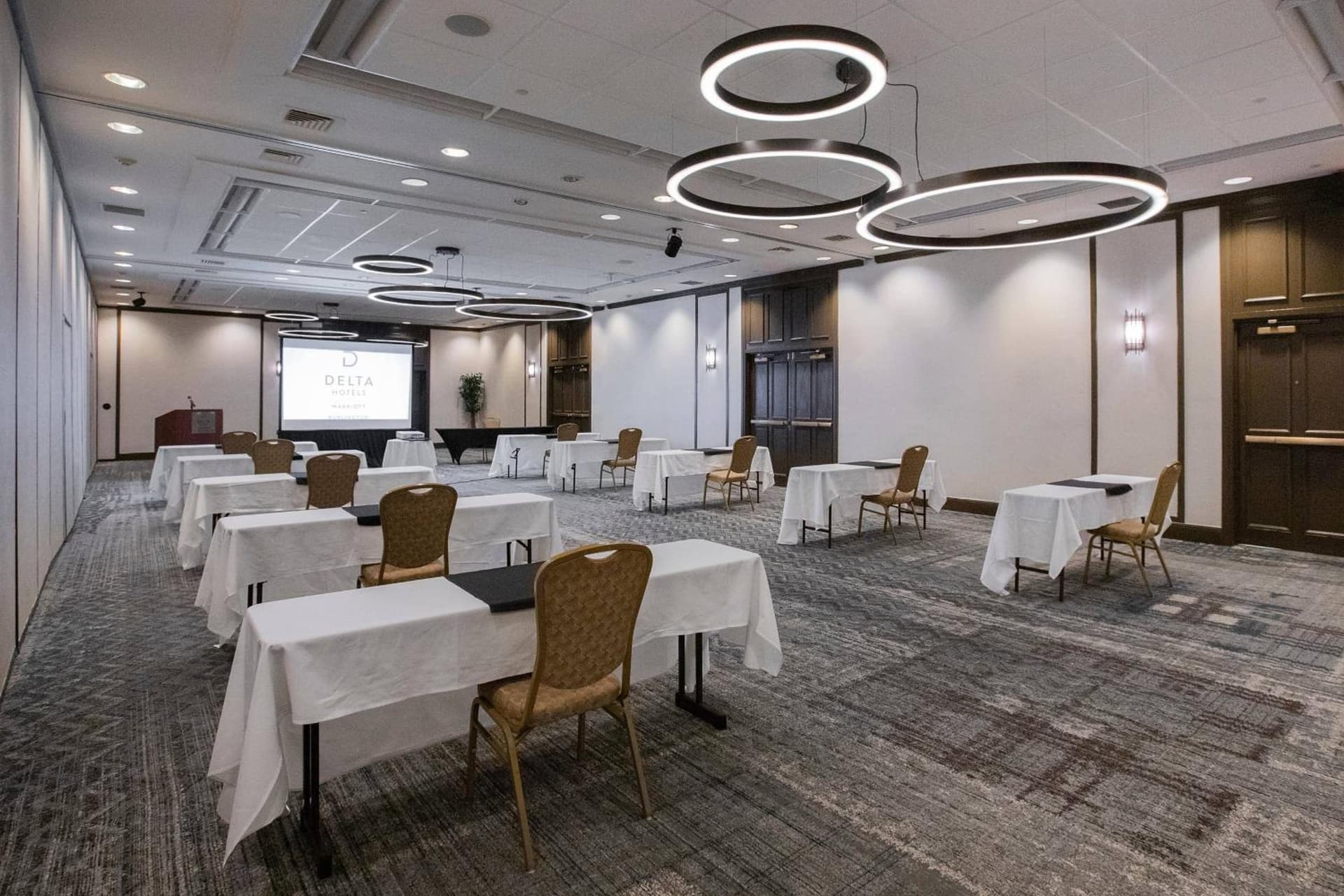 Delta Hotels by Marriott Burlington gallery photo in Burlington, VT — image 30